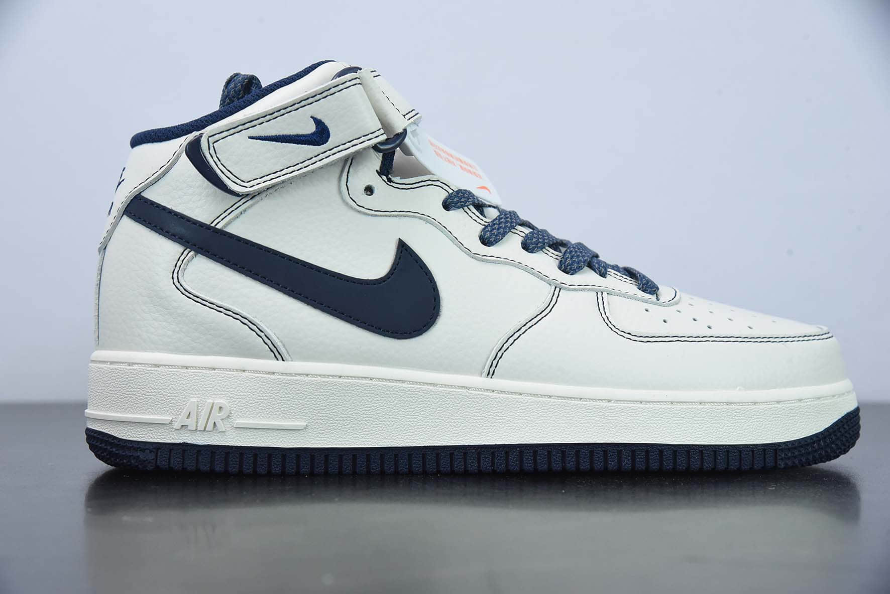 耐克Nike Air Force 1 MID 米深蓝满天星空军一号中帮休闲板鞋纯原版本 货号：MU3603-202