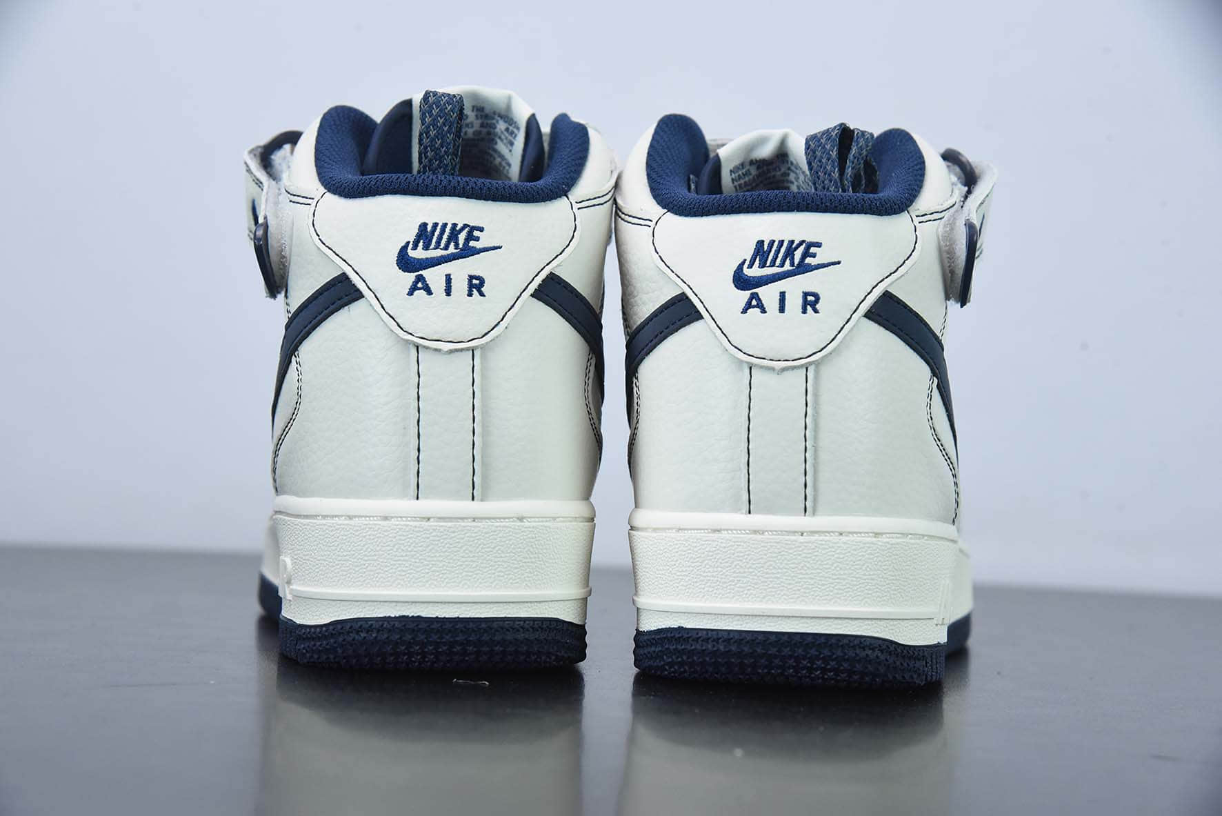 耐克Nike Air Force 1 MID 米深蓝满天星空军一号中帮休闲板鞋纯原版本 货号：MU3603-202