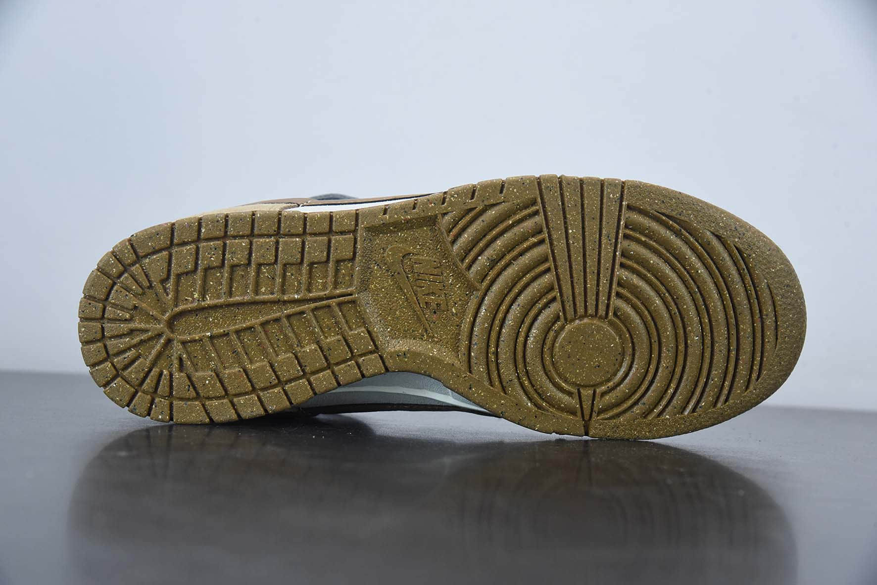 耐克Nike SB Dunk Low 85 卡其棕双勾SB低帮运动休闲板鞋纯原版本 货号：DO9457-115