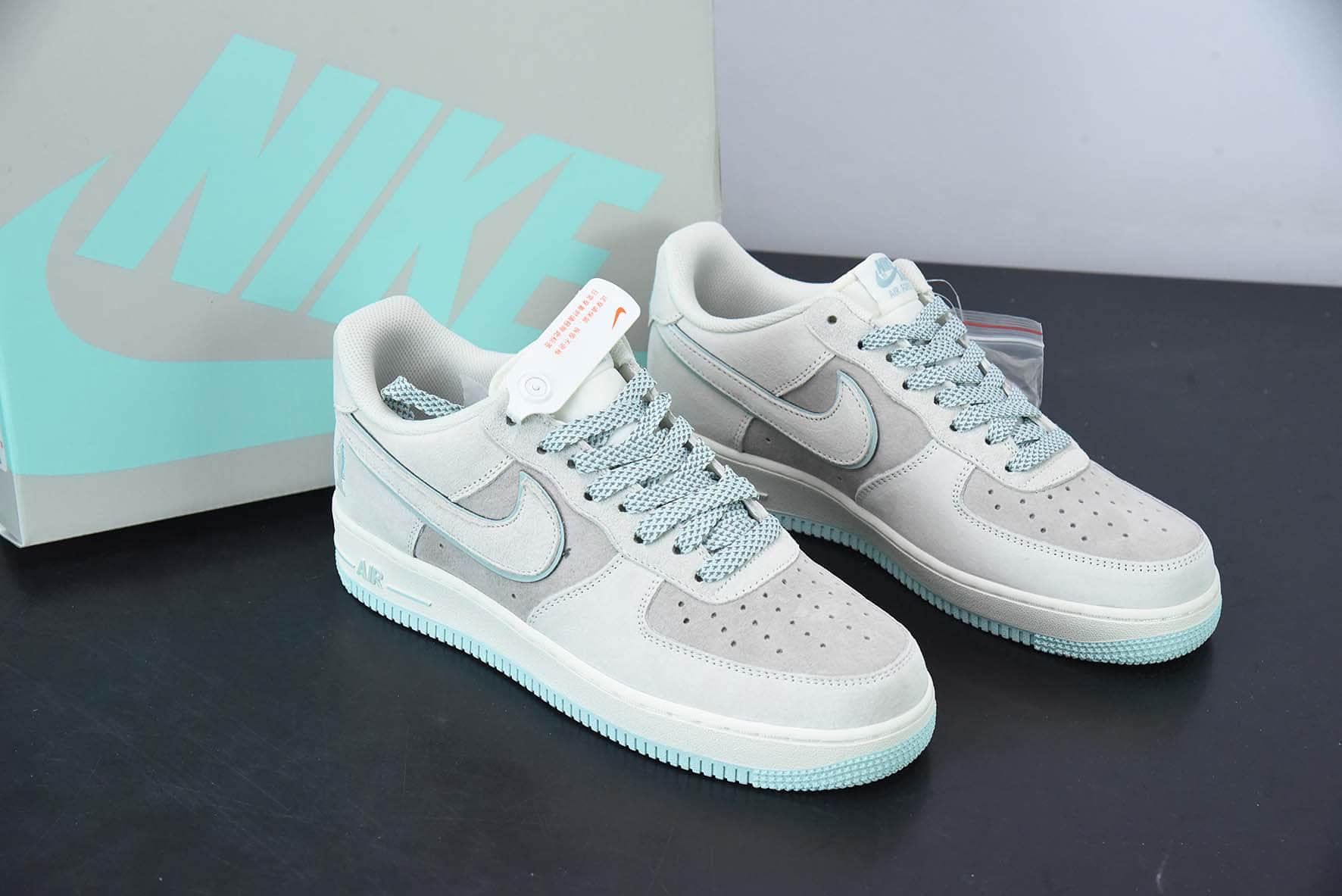 耐克Nike Air Force 1'07 Low Four Horsemen PE 勒布朗詹姆斯限定深灰麂皮空军一号低帮休闲板鞋纯原版本 货号：DZ3696-001