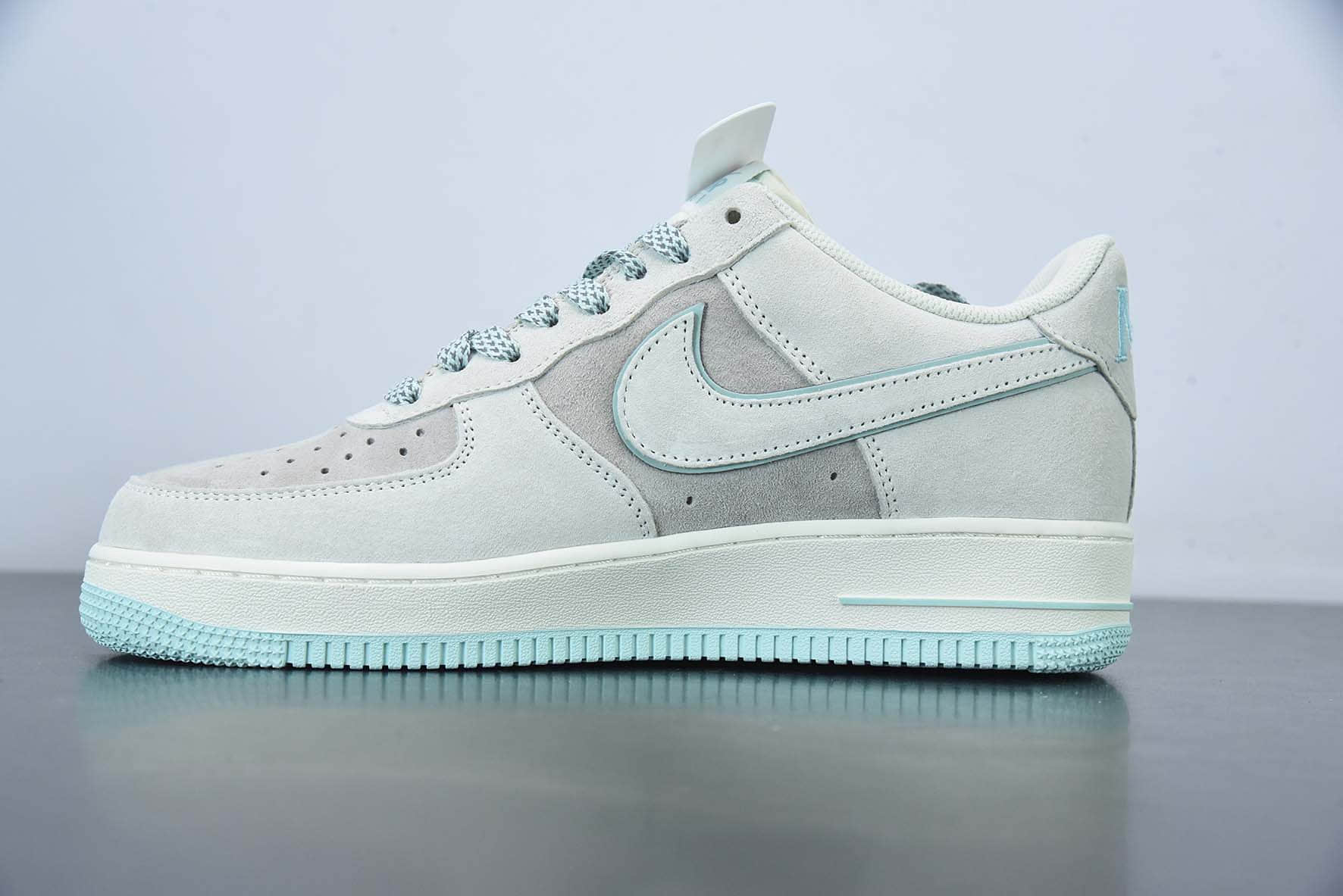 耐克Nike Air Force 1'07 Low Four Horsemen PE 勒布朗詹姆斯限定深灰麂皮空军一号低帮休闲板鞋纯原版本 货号：DZ3696-001