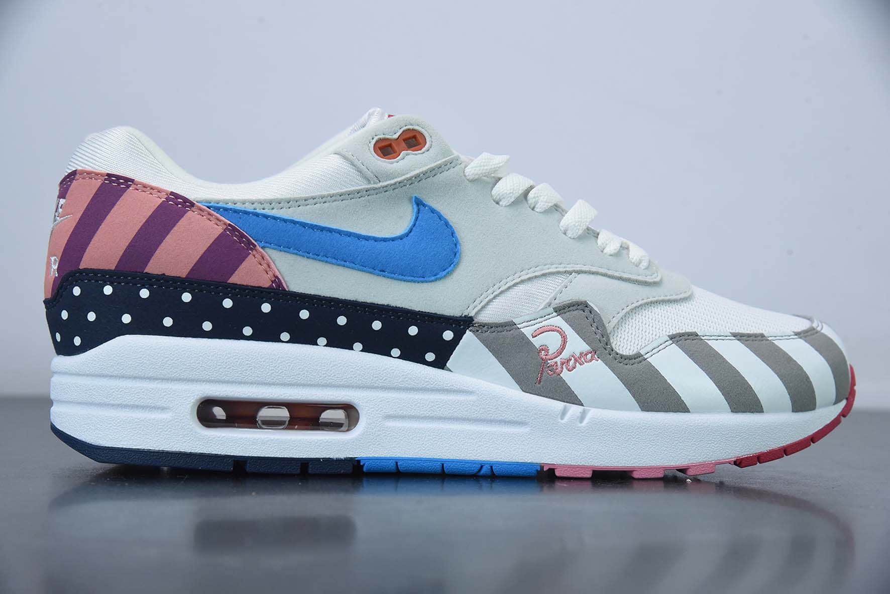 耐克Nike Piet Parra x Nike Air Max 1 White Multi彩虹游乐园复古气垫百搭慢跑鞋纯原版本 货号：AT3057-100