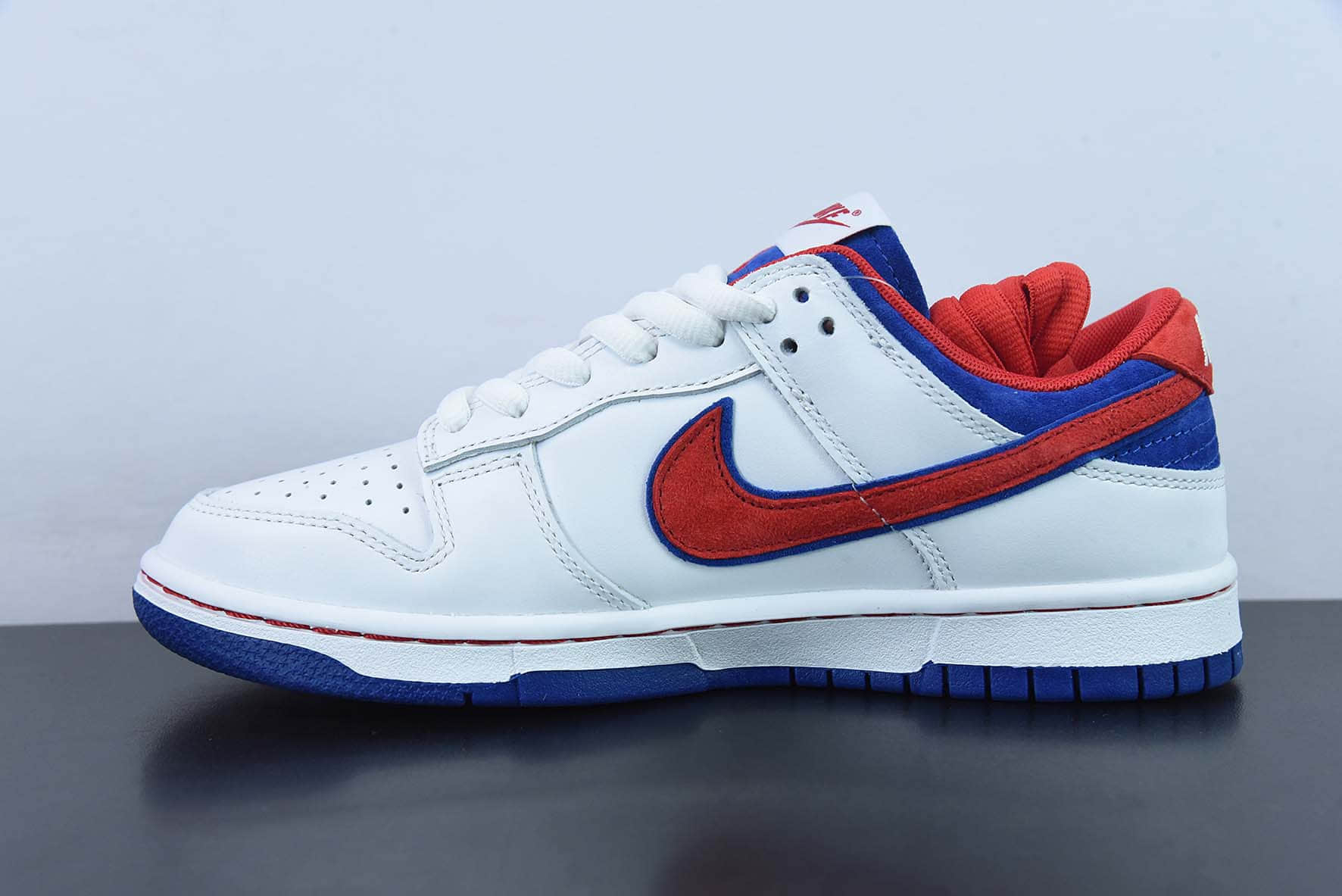 耐克Nike Otomo Katsuhiro x Nike SB Dunk Low Steamboy OSTSB 大友克洋联名白蓝红法国世界杯定制版低帮滑板鞋纯原版本 货号：FR2022-668