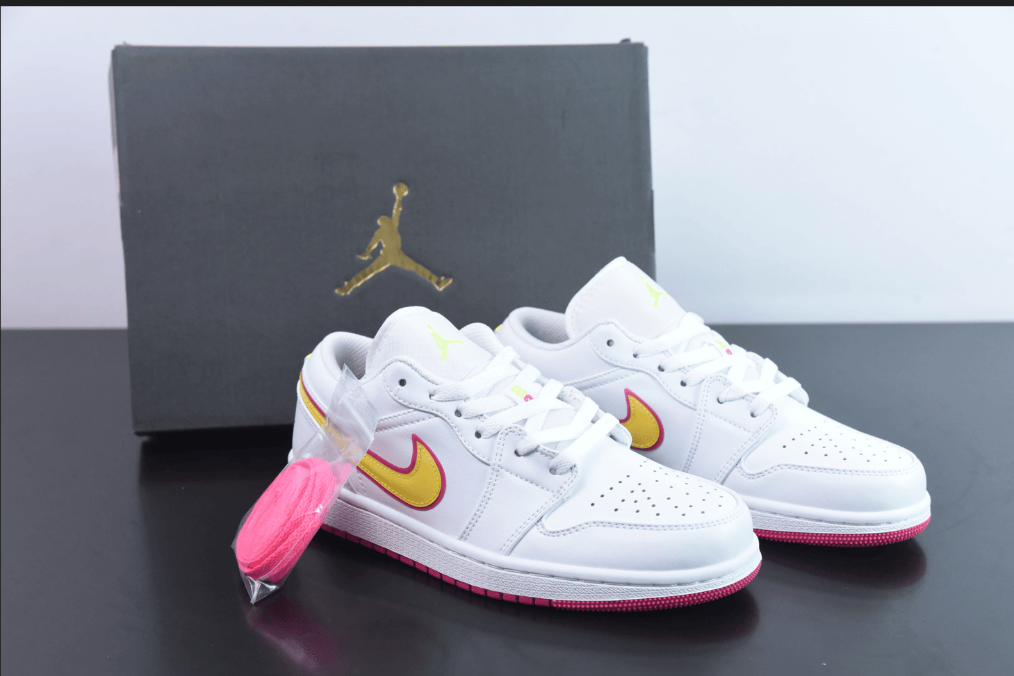 乔丹Air Jordan 1 Low AJ1白黄粉糖果低帮篮球鞋纯原版本 货号：CV4610-10 