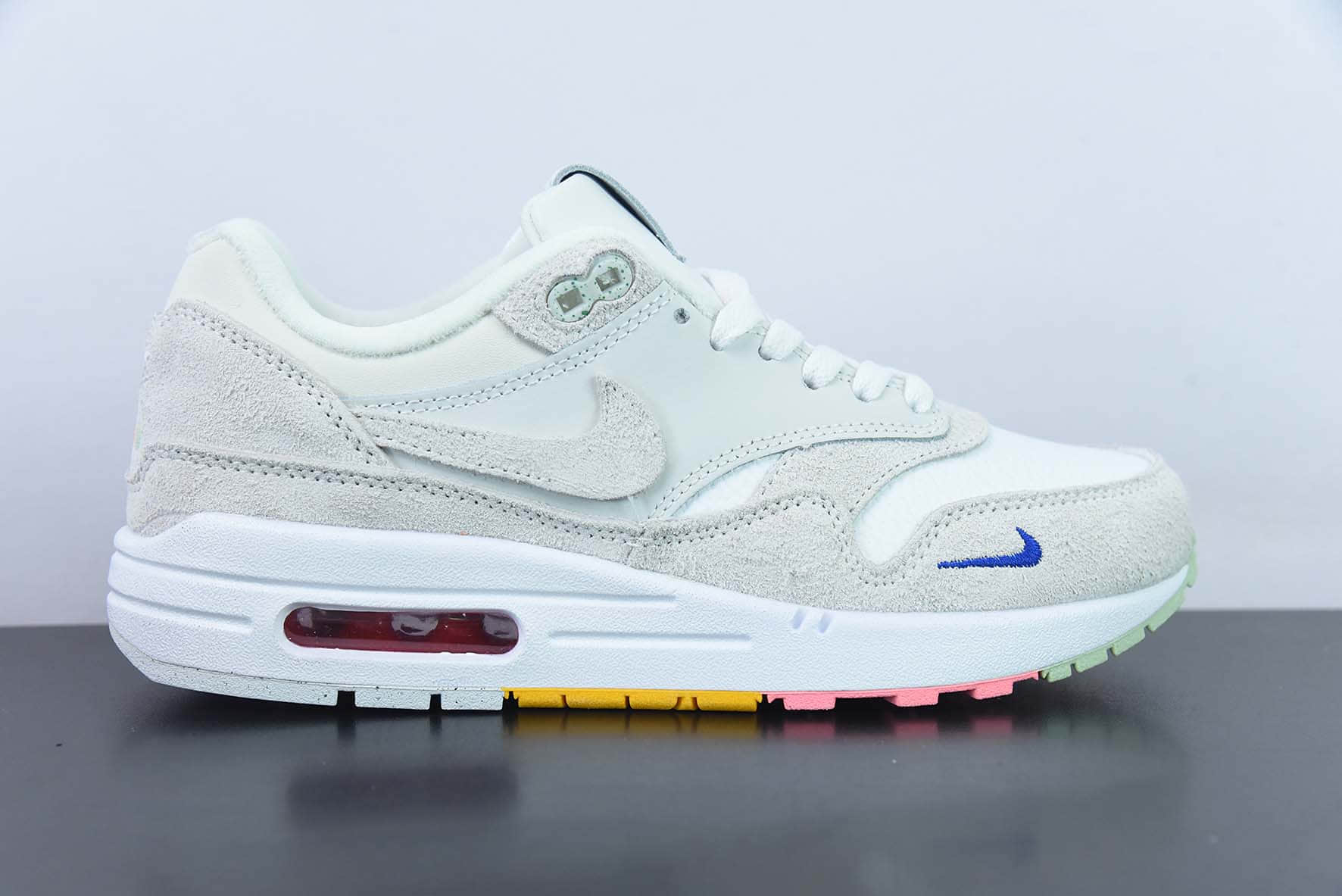 耐克Nike Wmns Air Max 1 PremiumPom Pom Polka Dot灰白毛球初代复古气垫百搭休闲运动慢跑鞋纯原版本 货号：FB4959-121