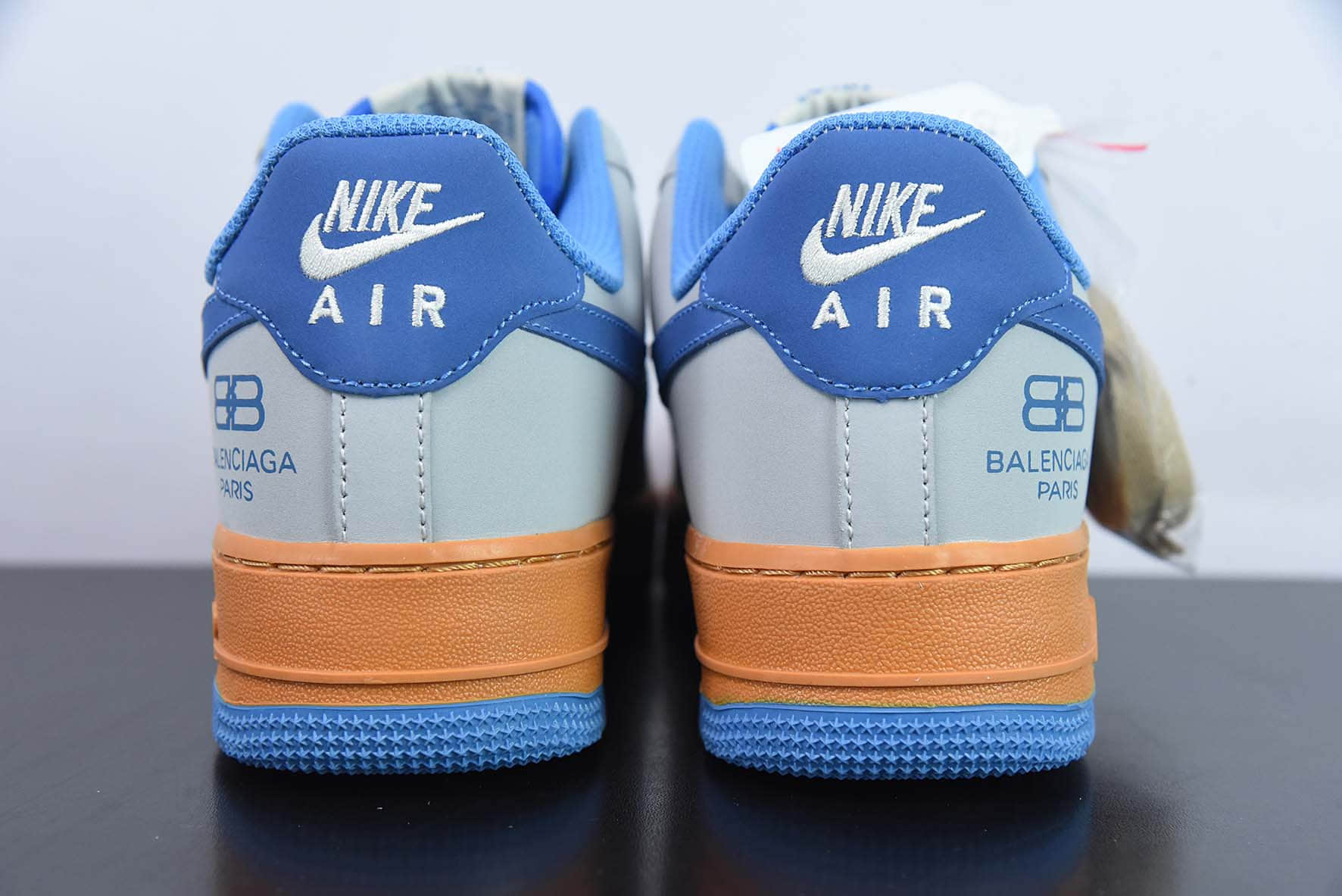 耐克Nike BALENCIAGA x Nike Air Force 1’07 LowGreyBlue巴黎世家联名款深灰宝蓝小钩空军一号经典低帮百搭休闲运动板鞋纯原版本 货号：315122-012