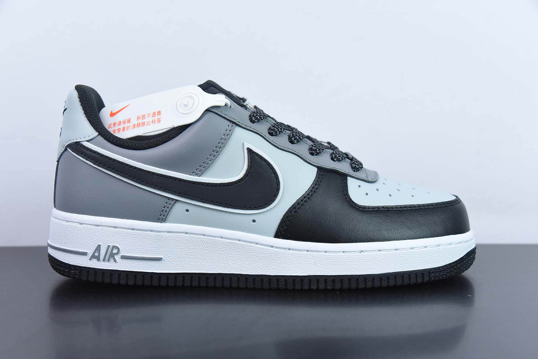 耐克Nike Air Force 1'07 Low 狼灰黑空军一号低帮休闲板鞋纯原版本 货号：TP5558-756