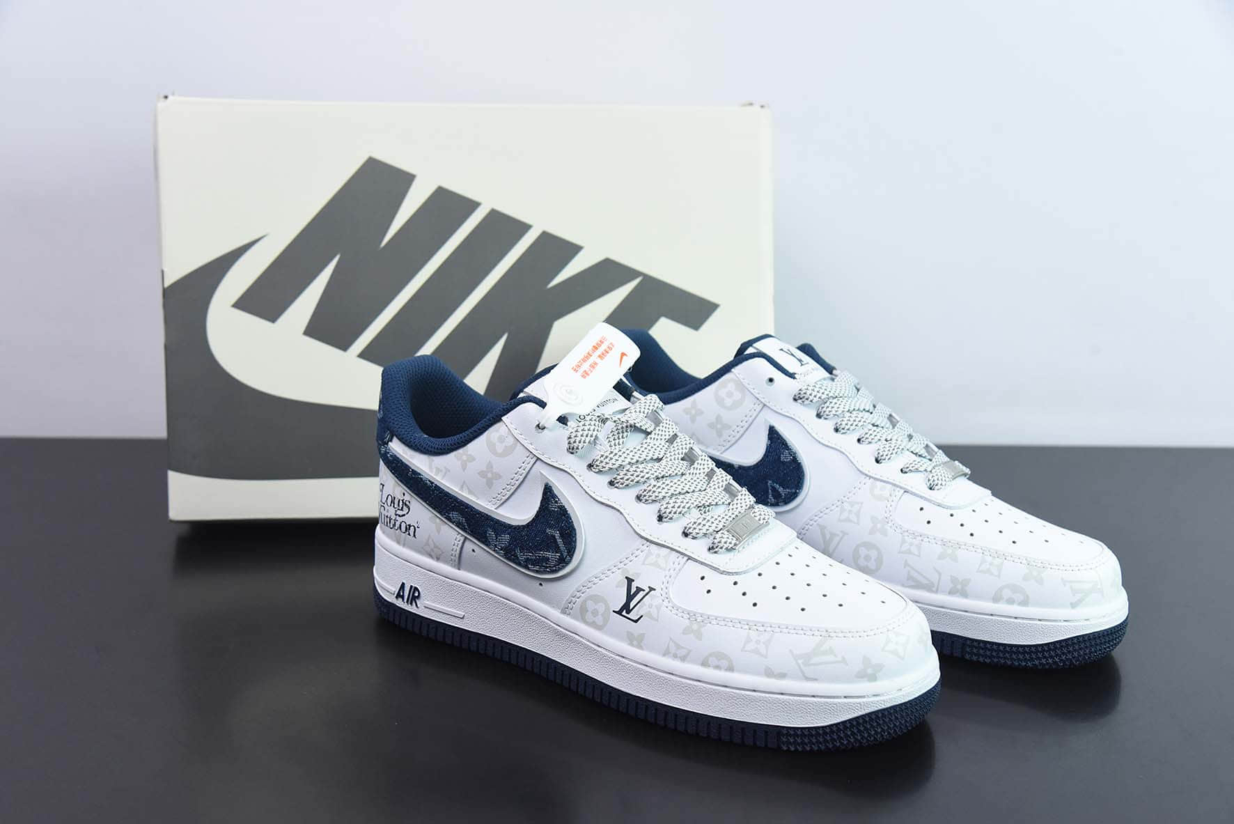 耐克Nike Air Force 1 07 “皮革白牛仔深蓝灰LV联名空军一号低帮休闲板鞋纯原版本 货号：DR9868-600