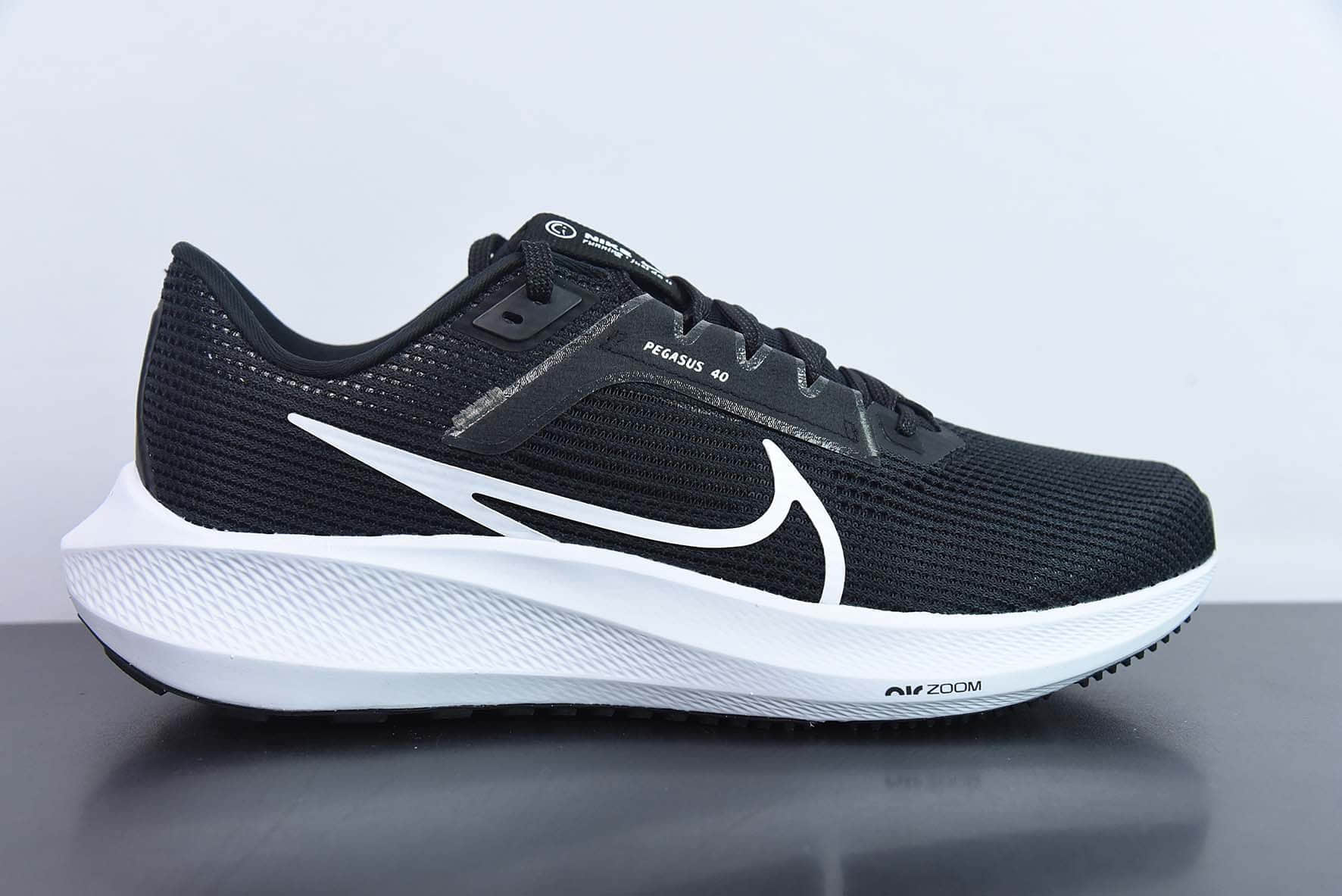 耐克Nike Air Zoom Pegasus 40 飞马系列40代超级飞马涡轮增压马拉松登月40代黑白休闲运动慢跑鞋纯原版本 货号：DV3853-001