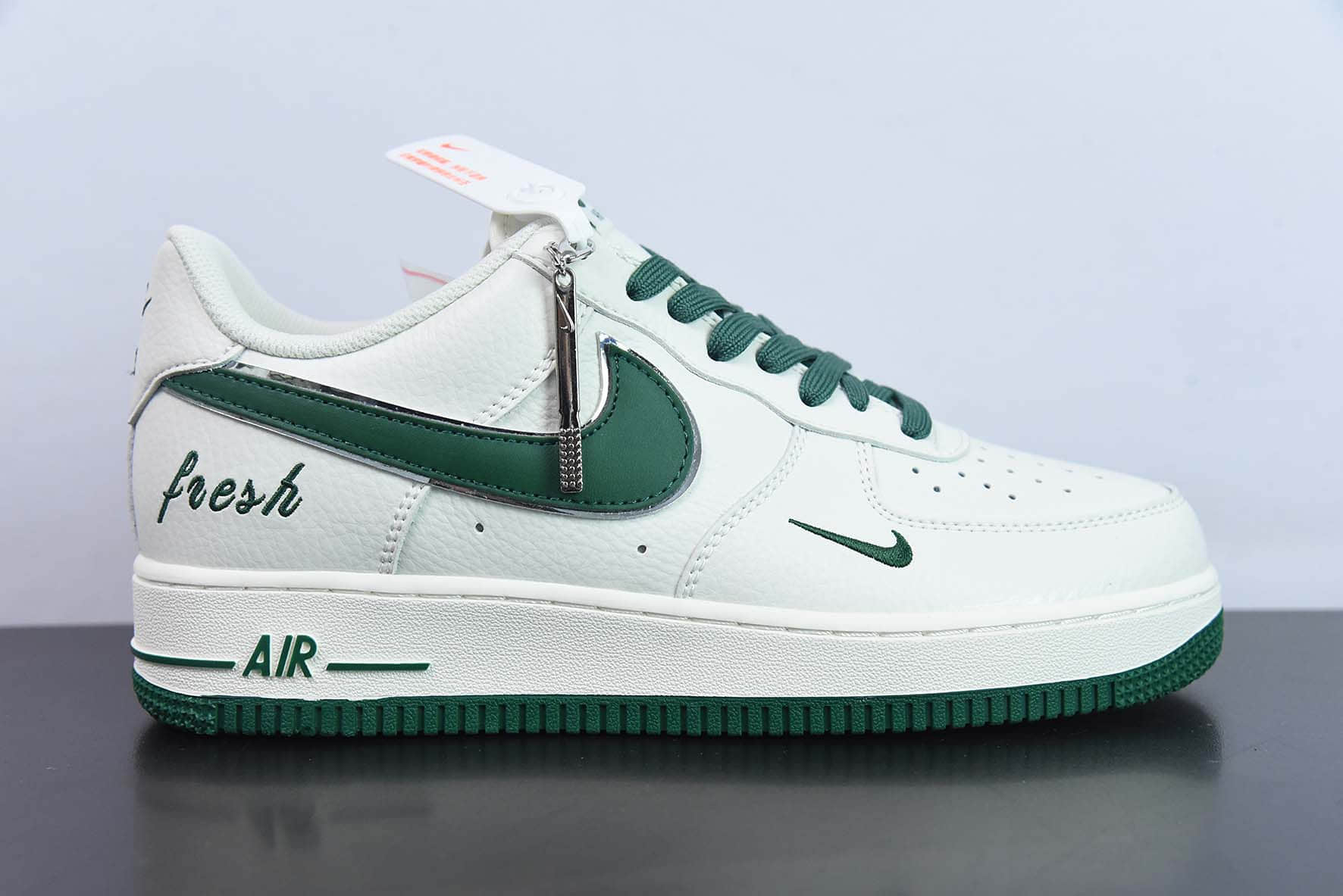 耐克Nike Air Force 1’07 LowWhiteGreenSilver空军一号40周年联名纪念款深绿银小钩低帮休闲板鞋纯原版本 货号：BM1996-066 