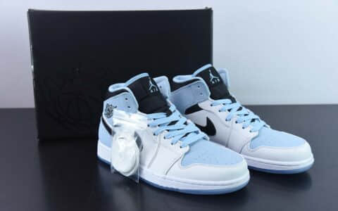 乔丹Air Jordan 1 Mid GSWhiteBlackIce BlueAJ1“白黑冰蓝”中帮篮球鞋纯原版本 货号：DV1308-104