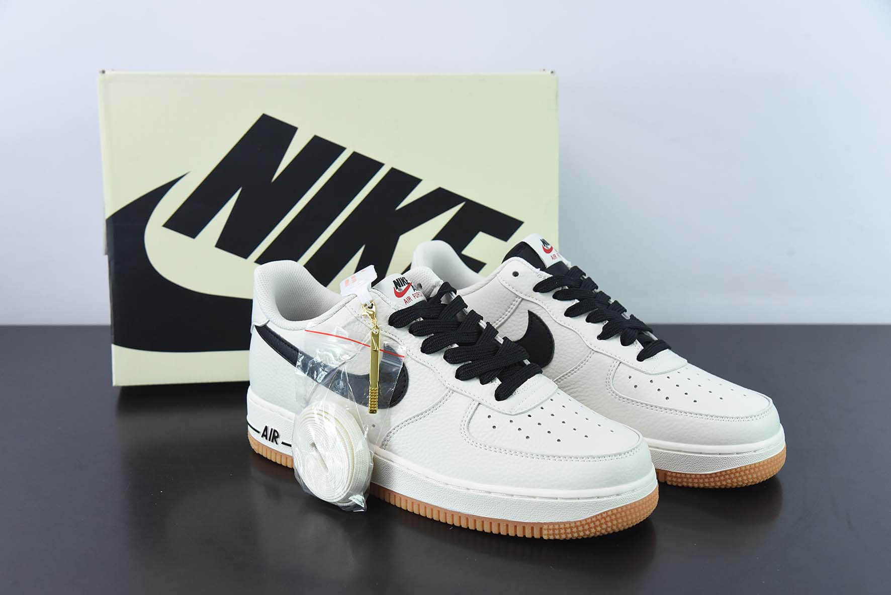 耐克Nike Air Force 1'07 Low 奶油黑空军一号低帮休闲板鞋纯原版本 货号：ML2022-116 