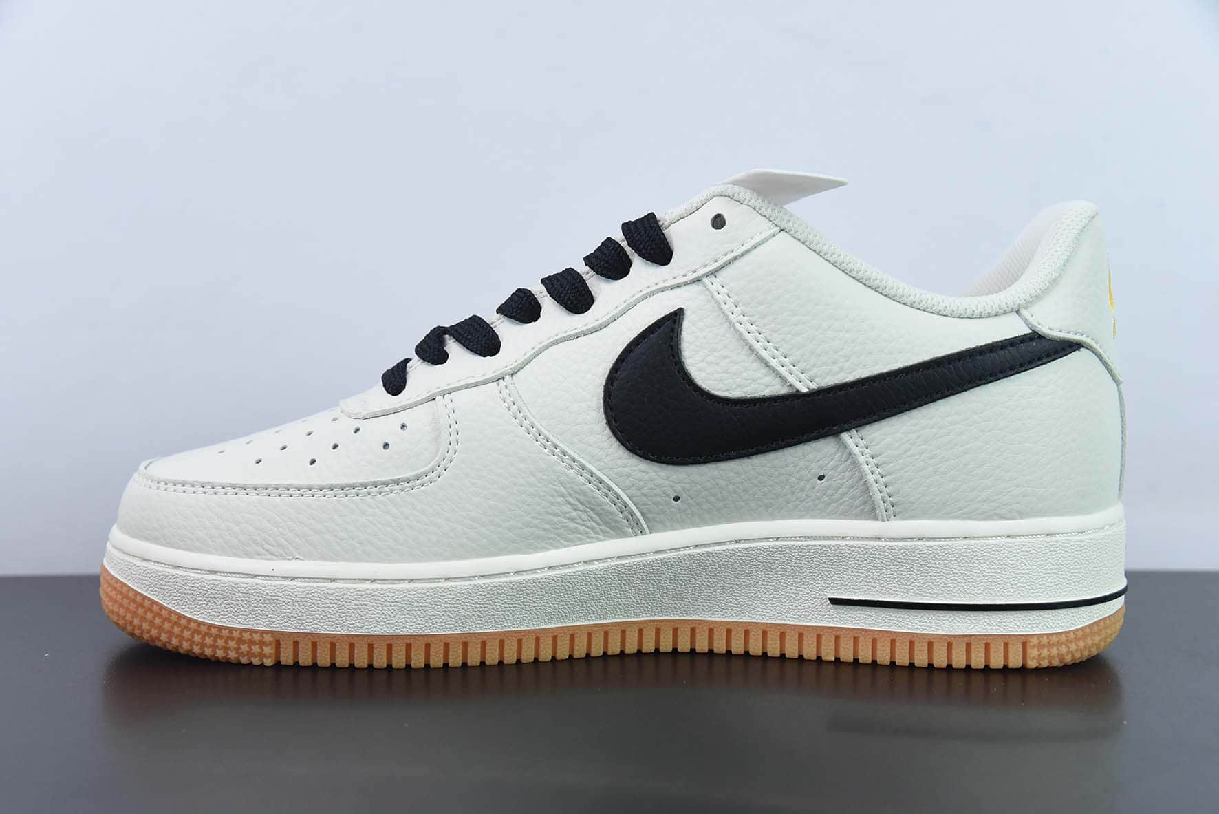 耐克Nike Air Force 1'07 Low 奶油黑空军一号低帮休闲板鞋纯原版本 货号：ML2022-116 