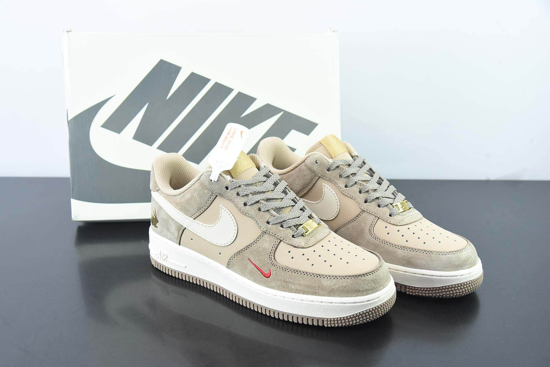 耐克NIke Air Force 1 '07 Low “中国年-金兔送福”空军一号低帮休闲板鞋纯原版本 货号：BS9055-814