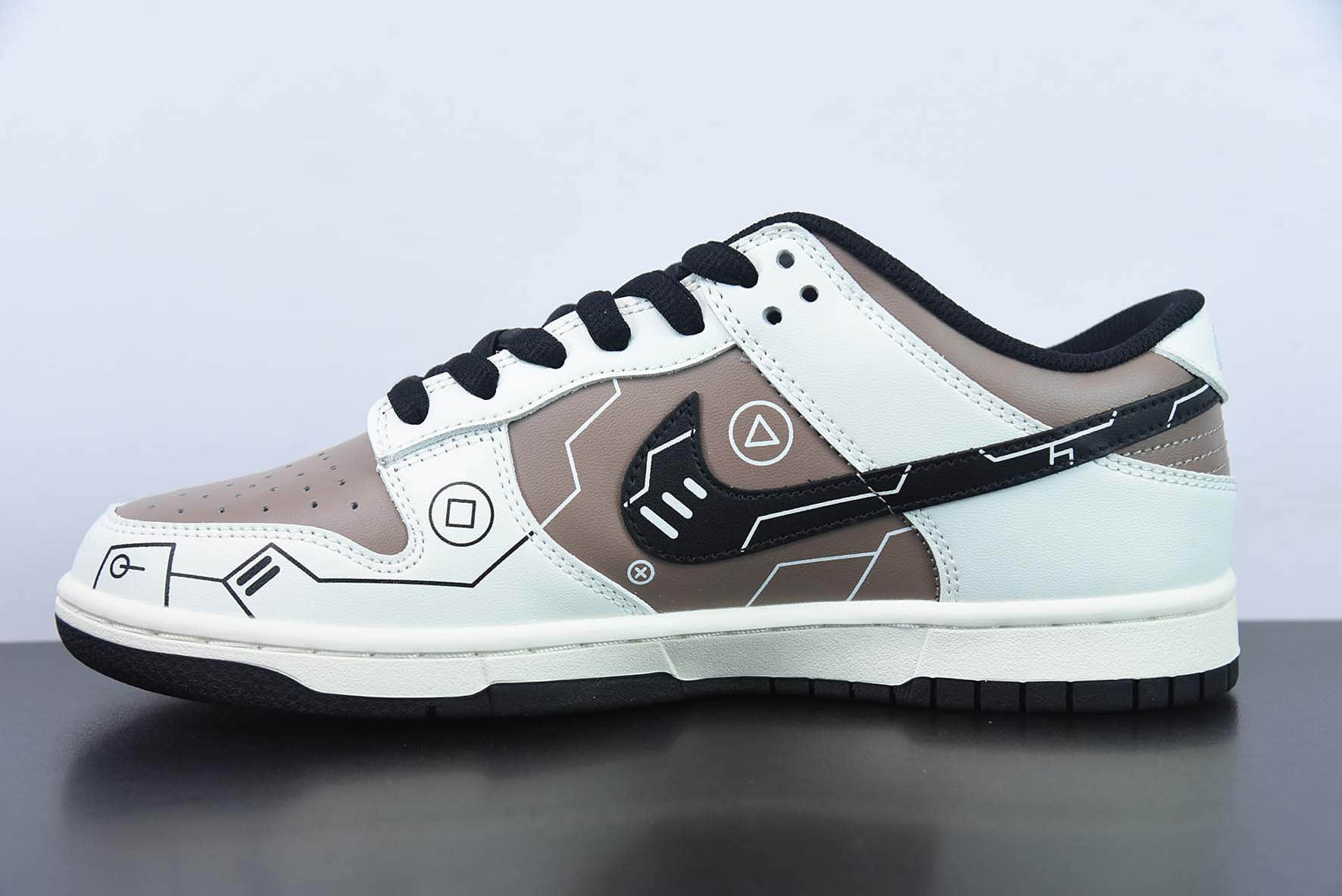 耐克Nike Otomo Katsuhiro x Nike SB Dunk Low 大友克洋联名电玩咖啡色SB低帮休闲滑板鞋纯原版本 货号：PS2363-002