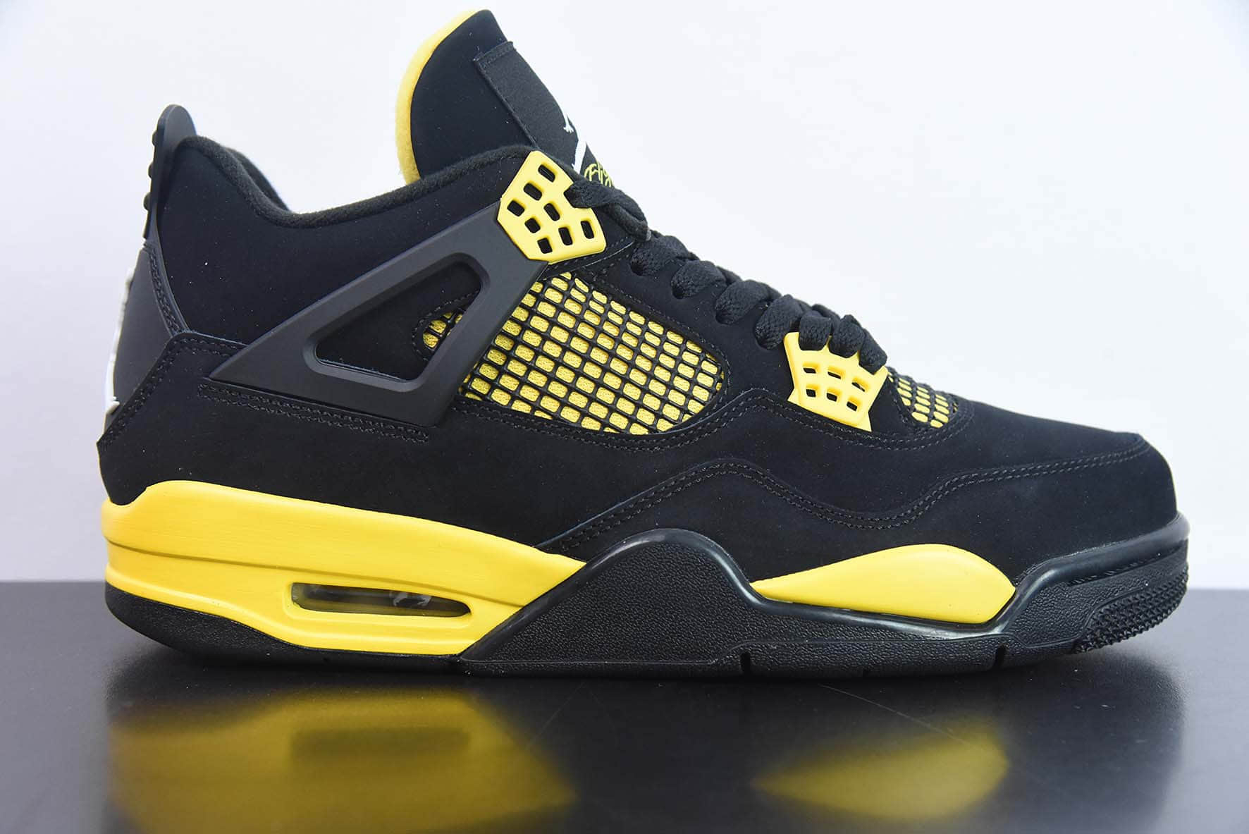 乔丹Air Jordan 4 Retro  Thunder  AJ4 乔4黑黄雷公男子文化篮球鞋纯原版本 货号：DH6927-017