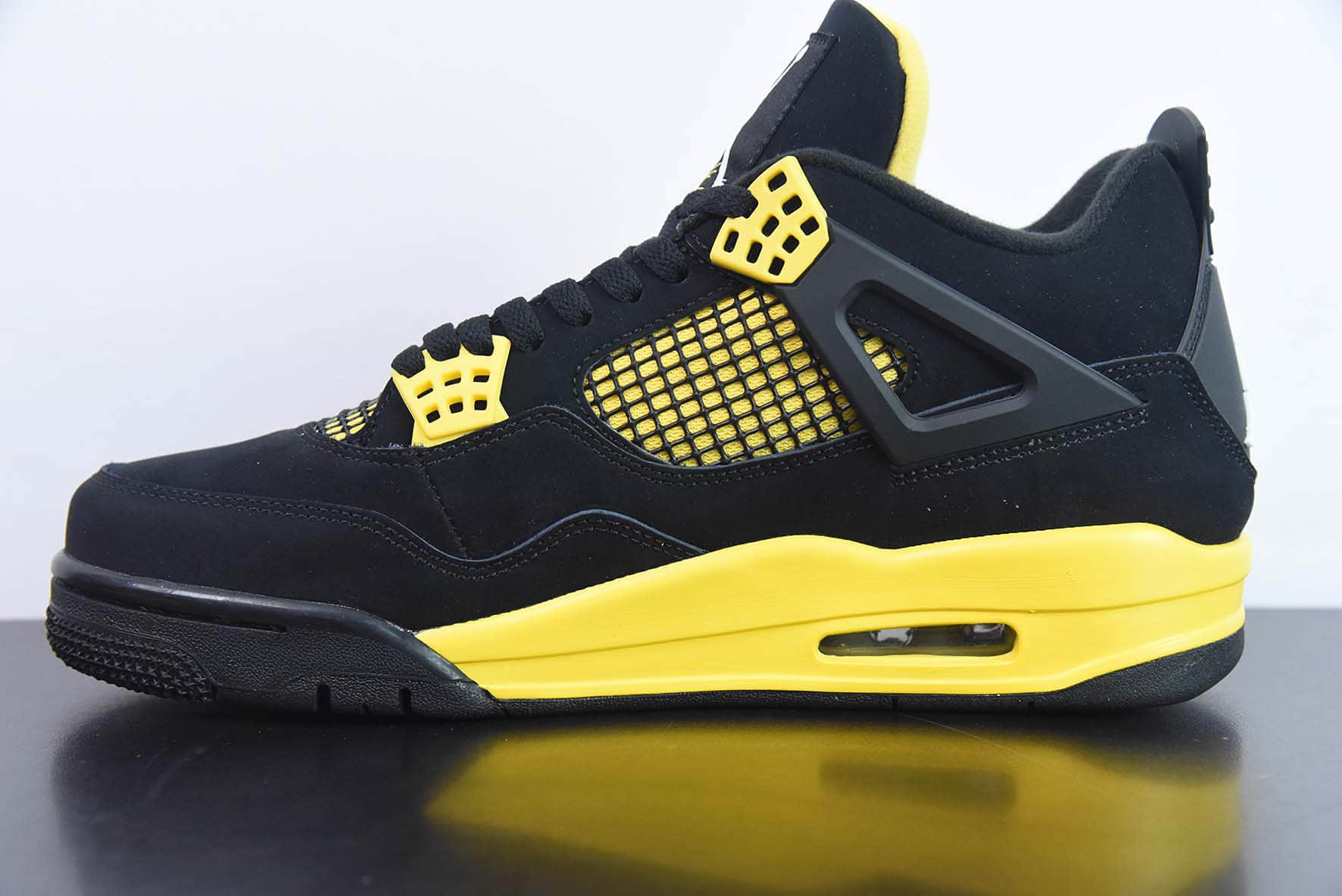 乔丹Air Jordan 4 Retro  Thunder  AJ4 乔4黑黄雷公男子文化篮球鞋纯原版本 货号：DH6927-017