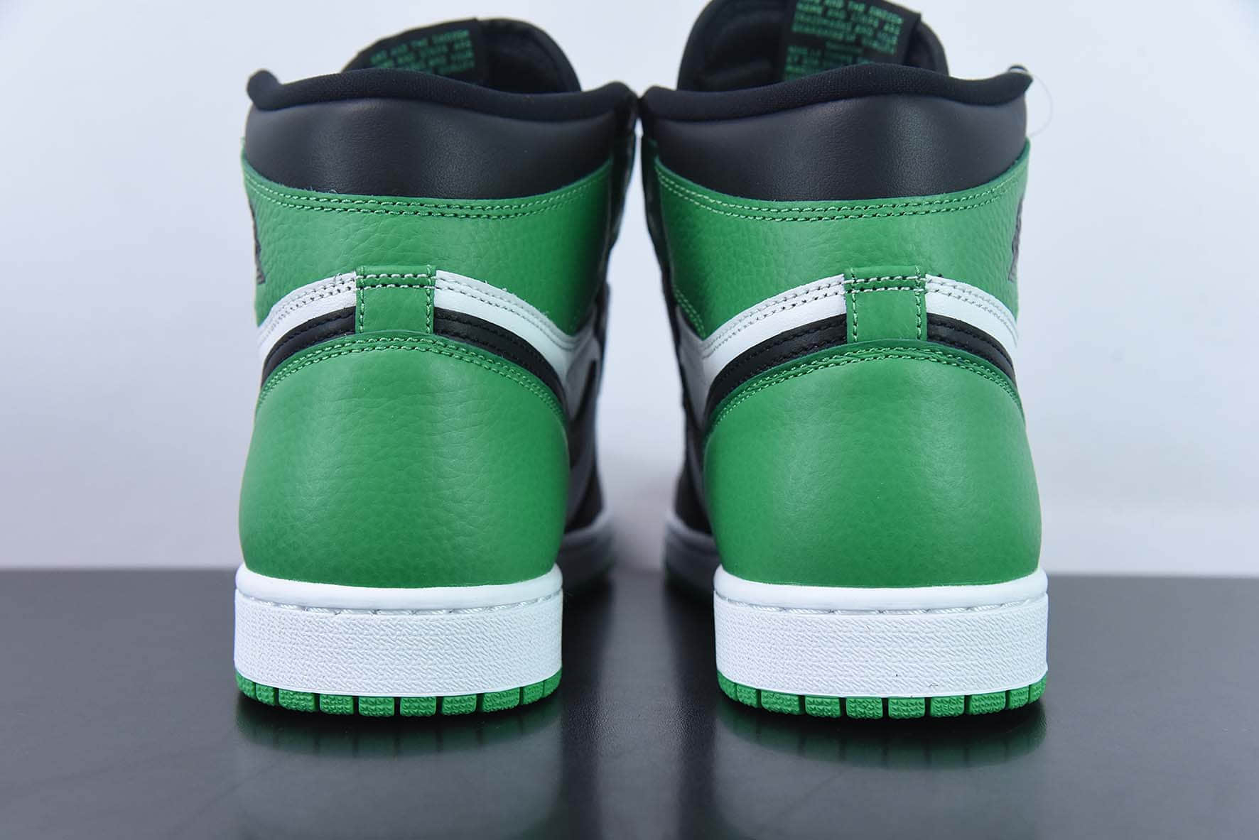 乔丹Jordan Air Jordan 1 High OG Lucky Green 黑绿脚趾复古高帮篮球鞋纯原版本 货号：DZ5485-031 