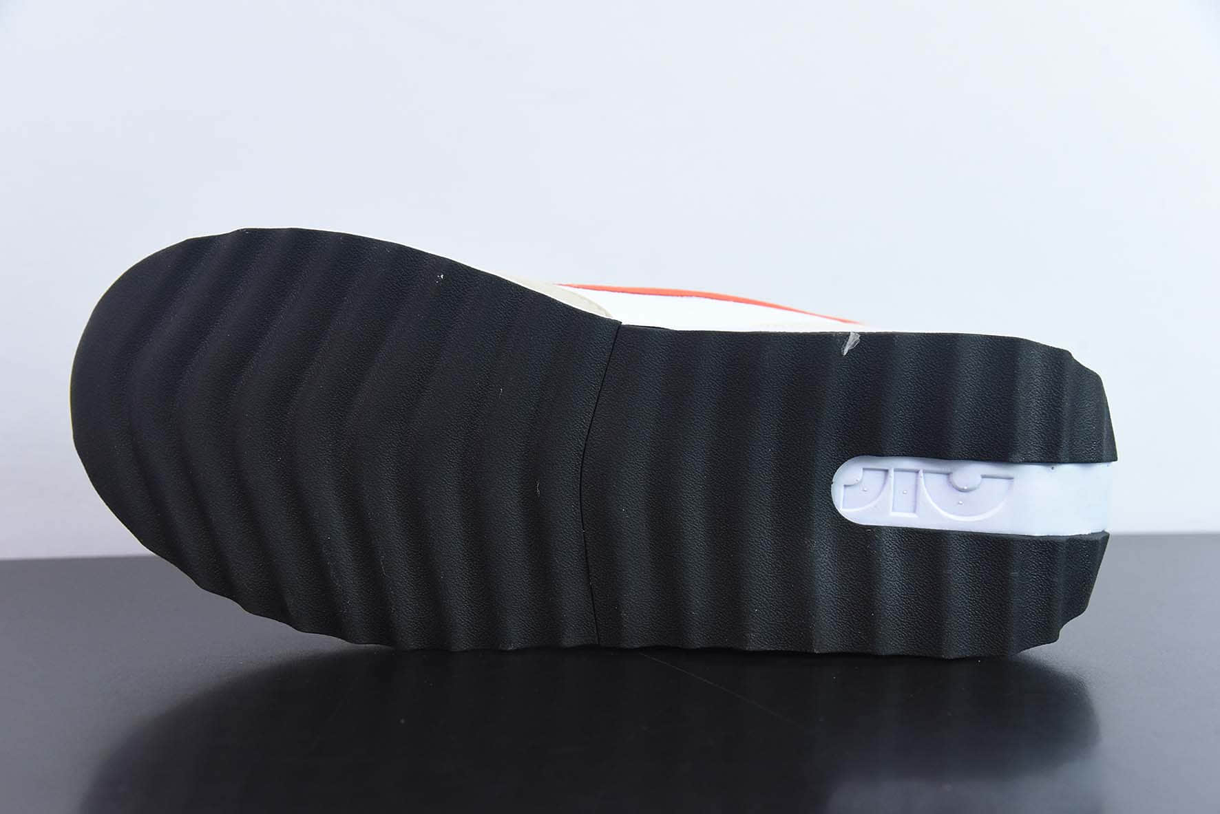 耐克Nike Air Max DawnBlackWhite黎明系列白棕红低帮气垫百搭休闲运动慢跑鞋纯原版本 货号：DC4068-101