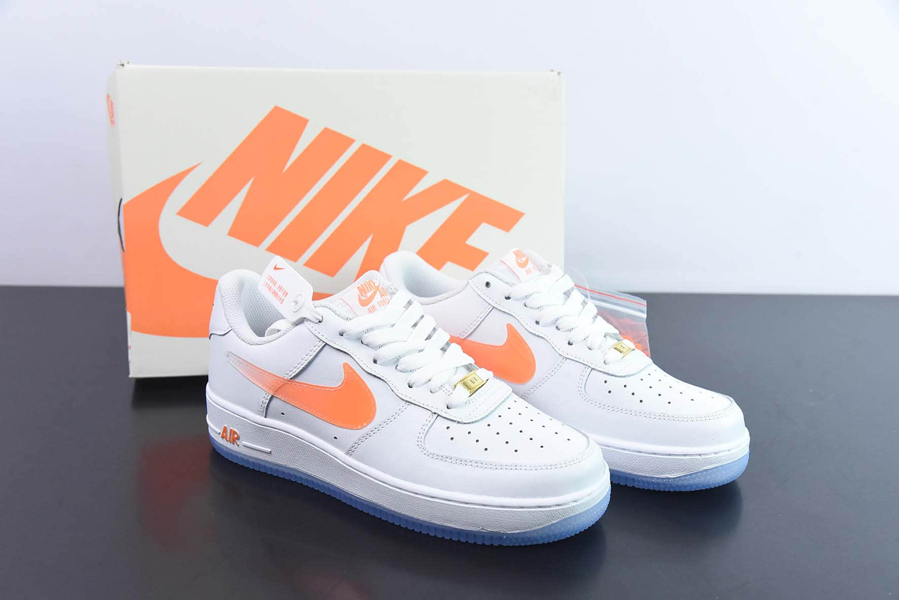 耐克Nike By You Air Force 1'07 Low Retro SP 皮革白橙渐变钩子空军一号低帮休闲板鞋纯原版本 货号： CO3363-362