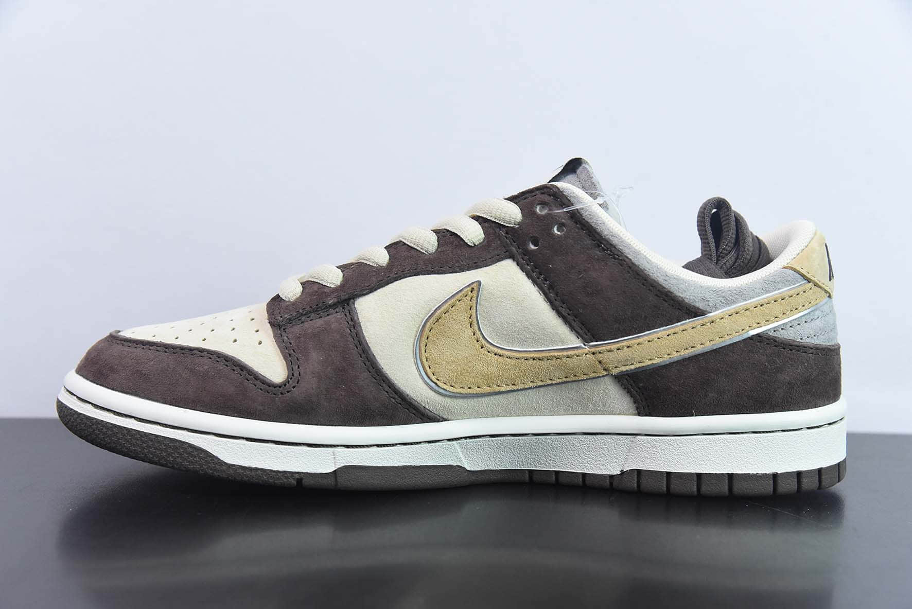 耐克Nike Otomo Katsuhiro x NK SB Dunk Low Steamboy OST 大友克洋联名卡其棕色SB低帮休闲滑板鞋纯原版本 货号：LF0039-034