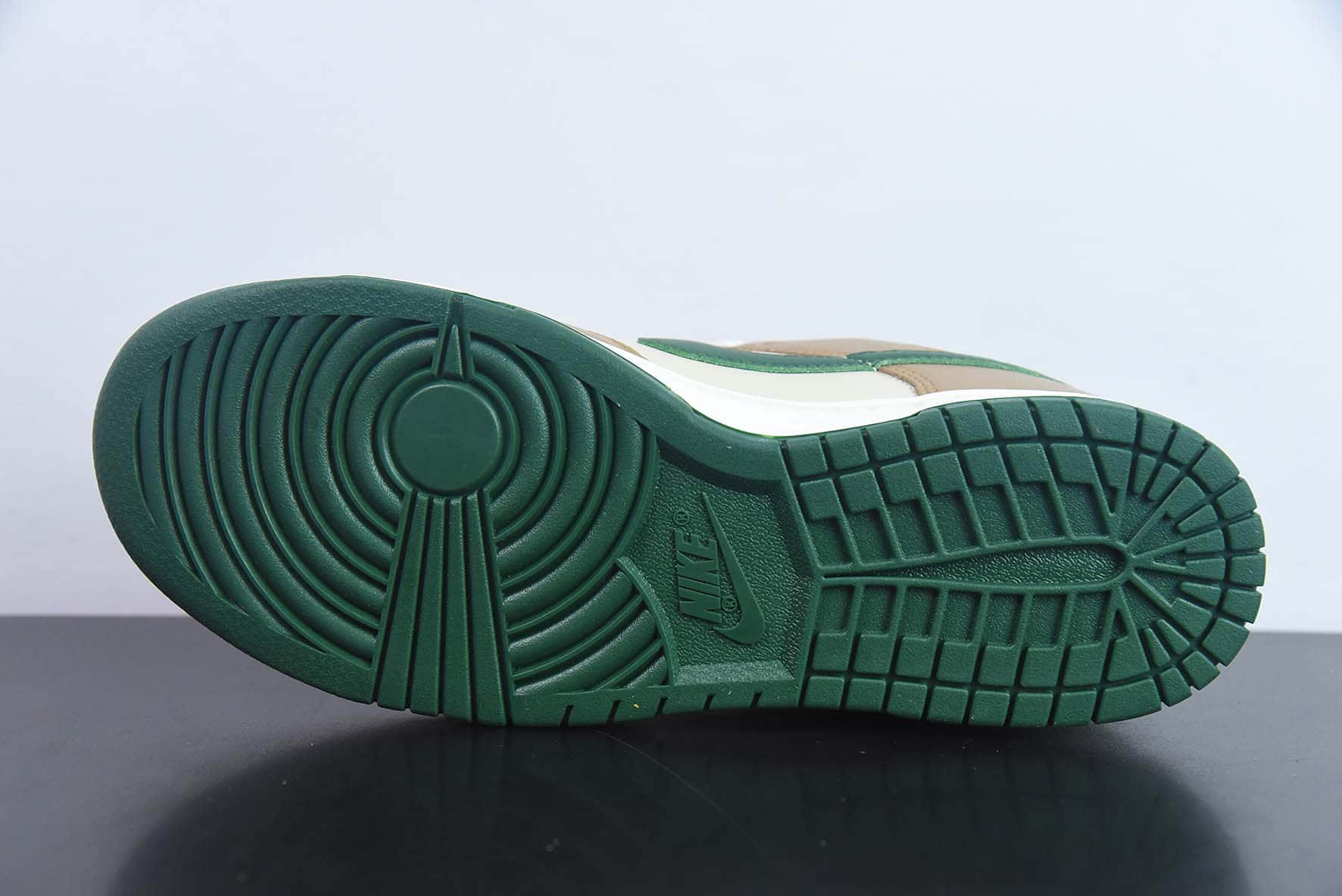耐克Nike Dunk Low “Brown Green”米棕绿色低帮休闲滑板鞋纯原版本 货号：FB7160-231