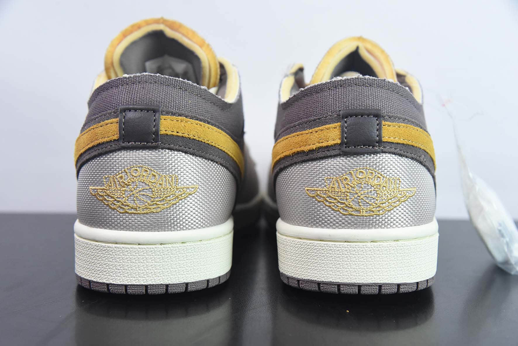 乔丹Air Jordan 1 Low SE CraftInside OutBrown Yellow AJ1乔丹一代解构棕黄低帮经典复古文化休闲运动篮球鞋纯原版本 货号：DN1635-200