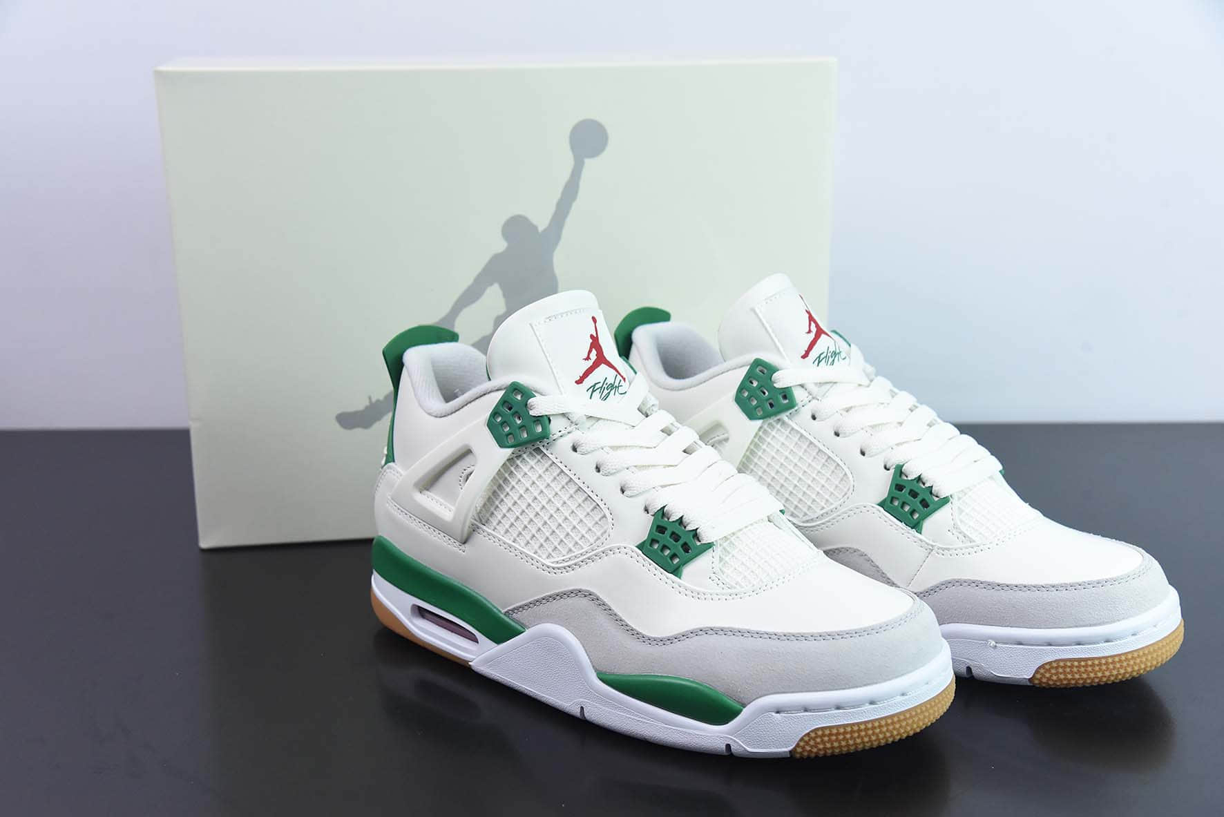 乔丹Air Jordan Nike SB x Air Jordan 4 AJ4 Pine Green白绿绿松石SB联名男子文化篮球鞋纯原版本 货号：DR5415-103