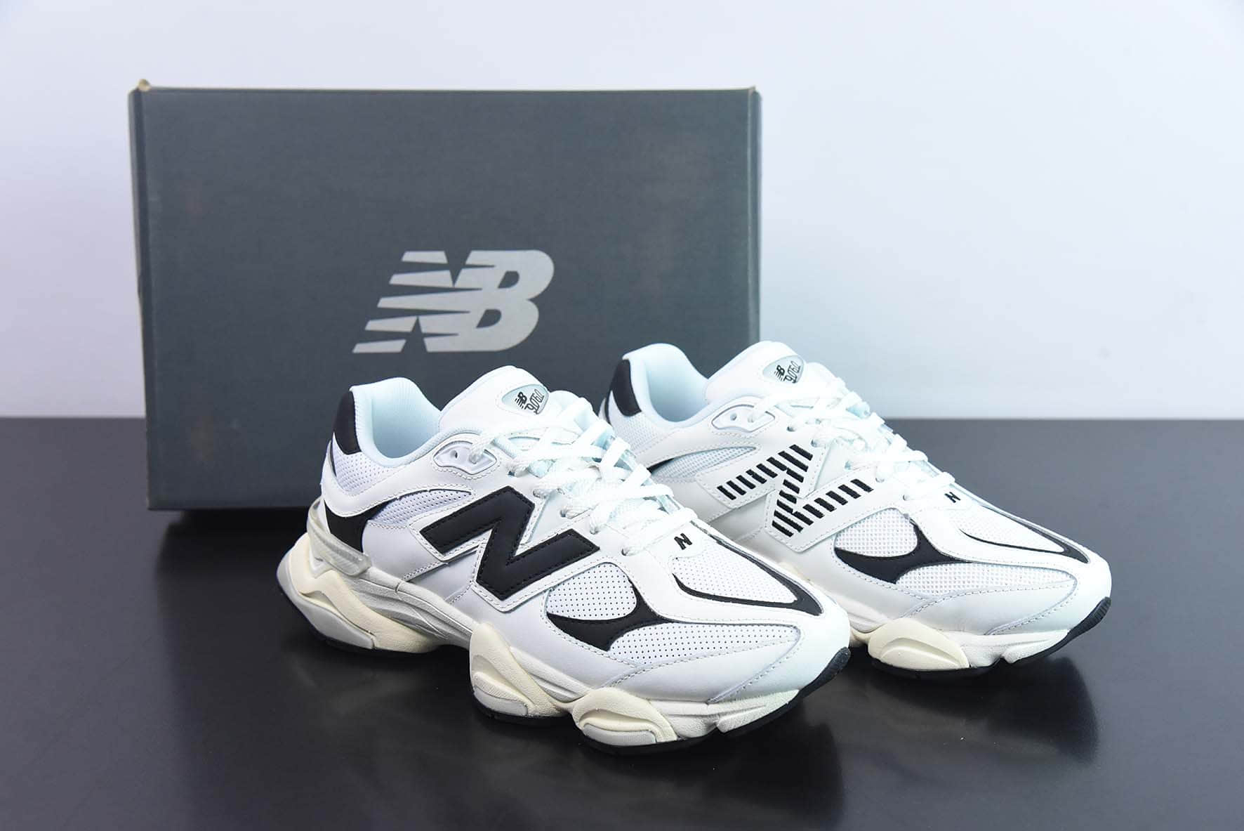 新百伦New BalanceJoe Freshgoods x New Balance NB9060 联名款黑白色复古休闲运动慢跑鞋纯原版本 货号：U9060AAB