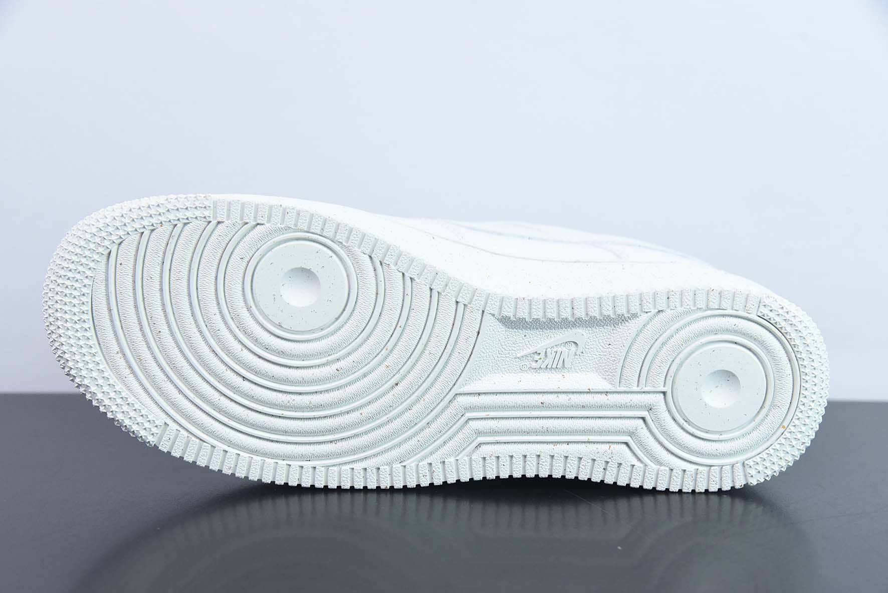 耐克Nike Air Force 1 '07 Low 解构白棕空军一号低帮板鞋纯原版本 货号：DV7184-001 