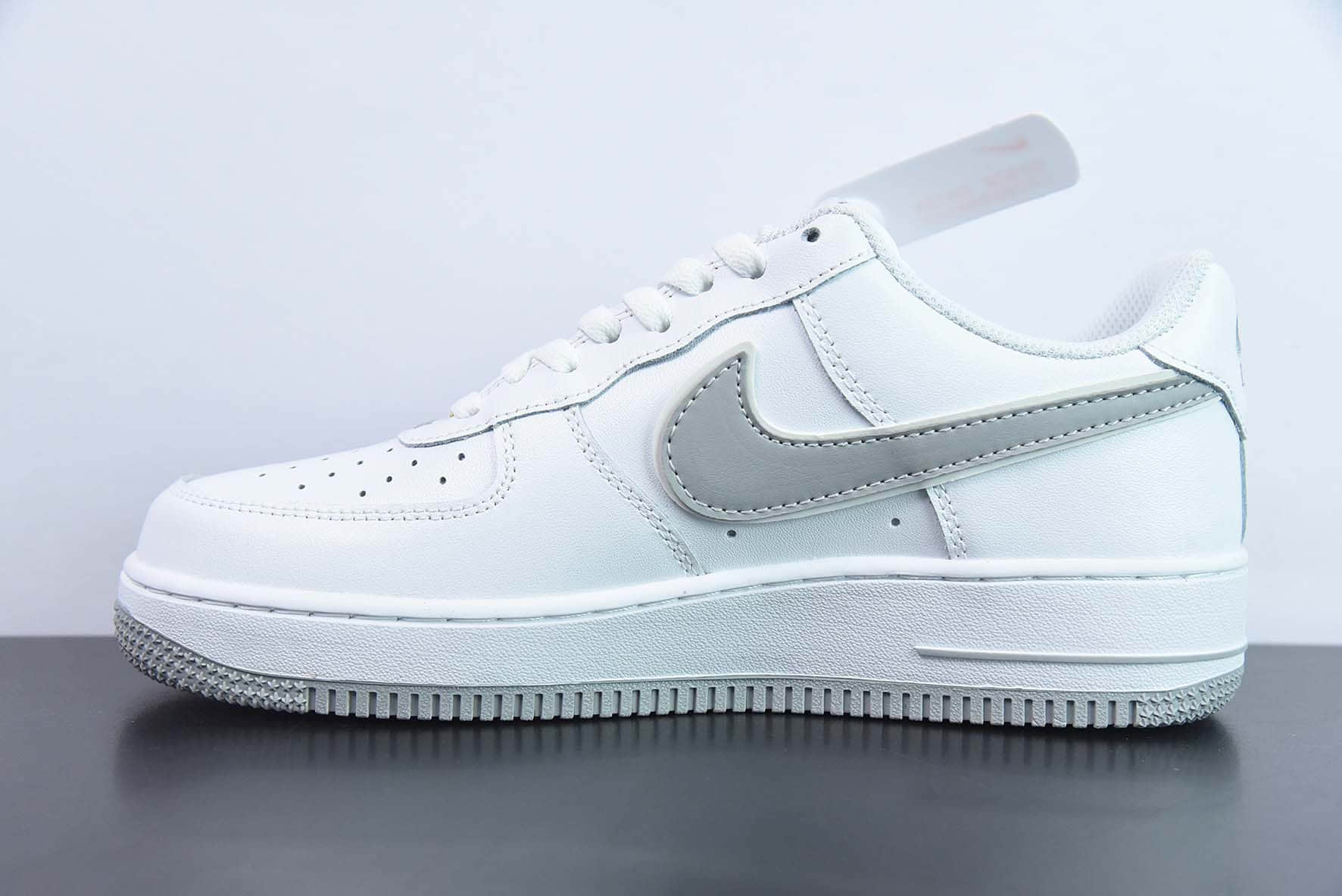 耐克Nike Air Force 1灰白刺绣小勾空军一号低帮休闲运动板鞋纯原版本 货号：CV5696-961