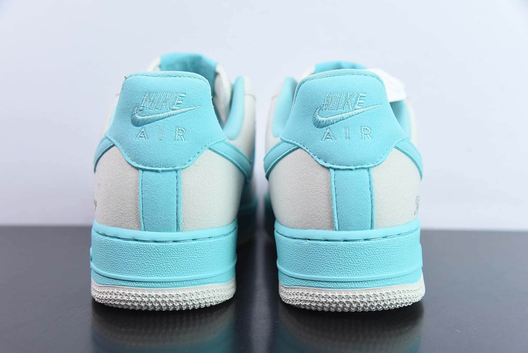 耐克Nike X TIFFANY & CO.AIR Force 1 1837蒂芙尼联名蓝灰空军一号低帮百搭休闲运动板鞋纯原版本 货号：DZ1382-003 