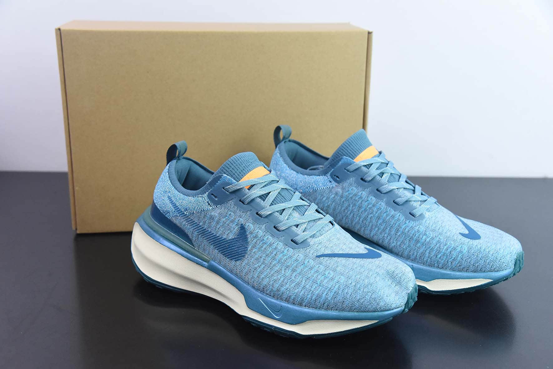 耐克Nike ZoomXInvincibleRunFlyknit3Peacock BlueOrange不可战胜3代系列针织孔雀蓝橙轻量飞织低帮休闲运动慢跑鞋纯原版本 货号：DR2615-401