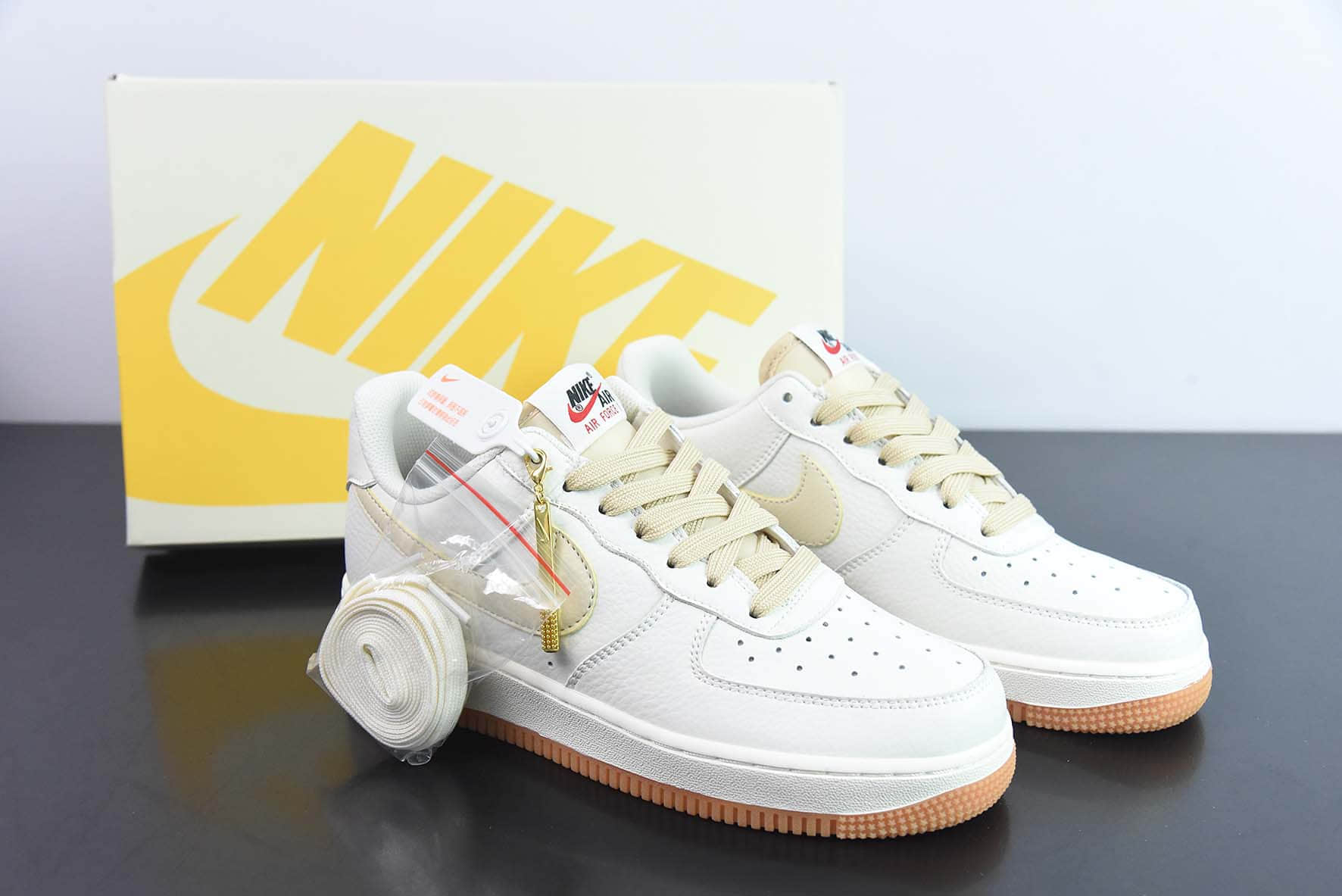 耐克Nike Air Force 1 Low ’07 奶油黄空军一号低帮休闲板鞋纯原版本 货号：ML2022-113 