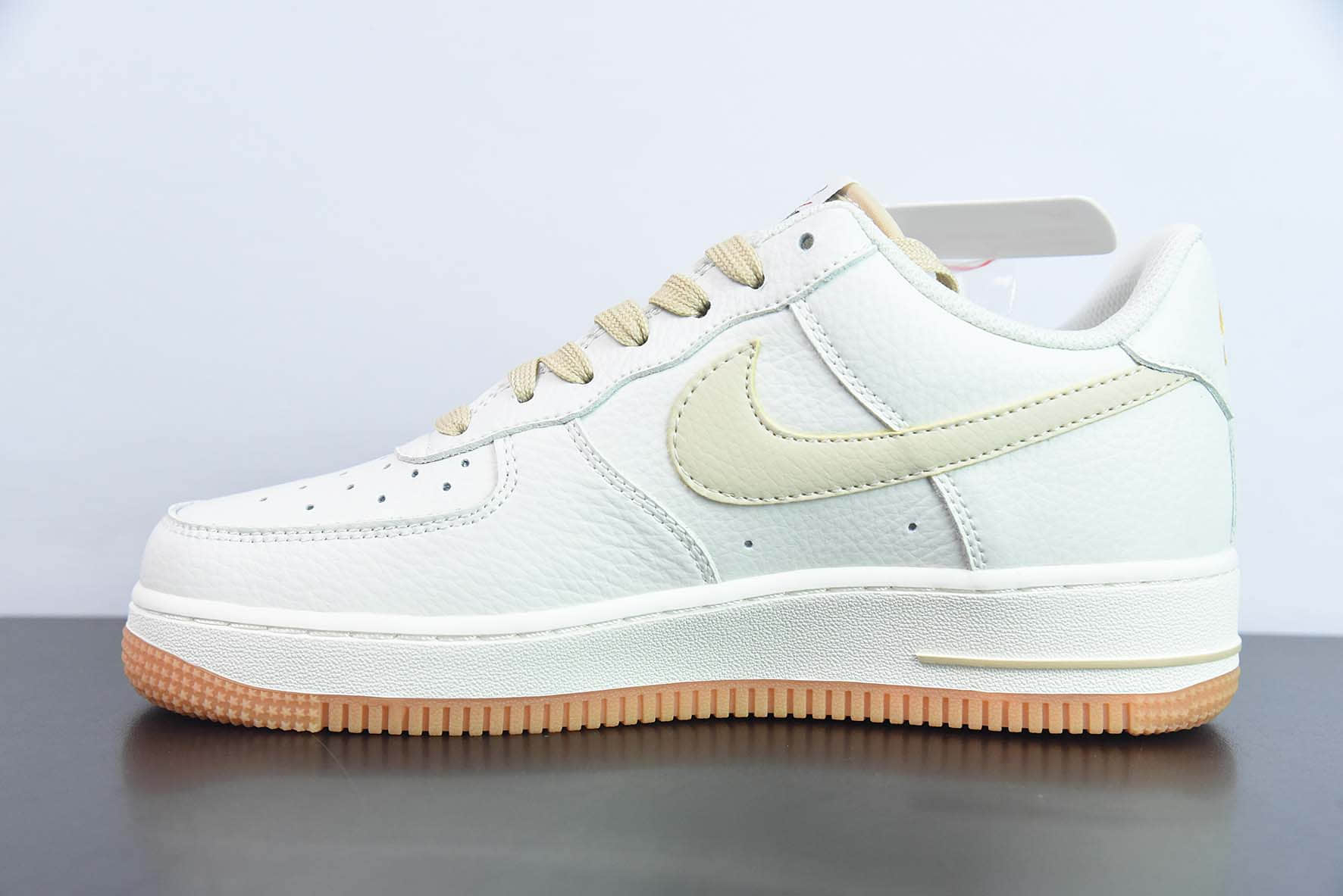 耐克Nike Air Force 1 Low ’07 奶油黄空军一号低帮休闲板鞋纯原版本 货号：ML2022-113 