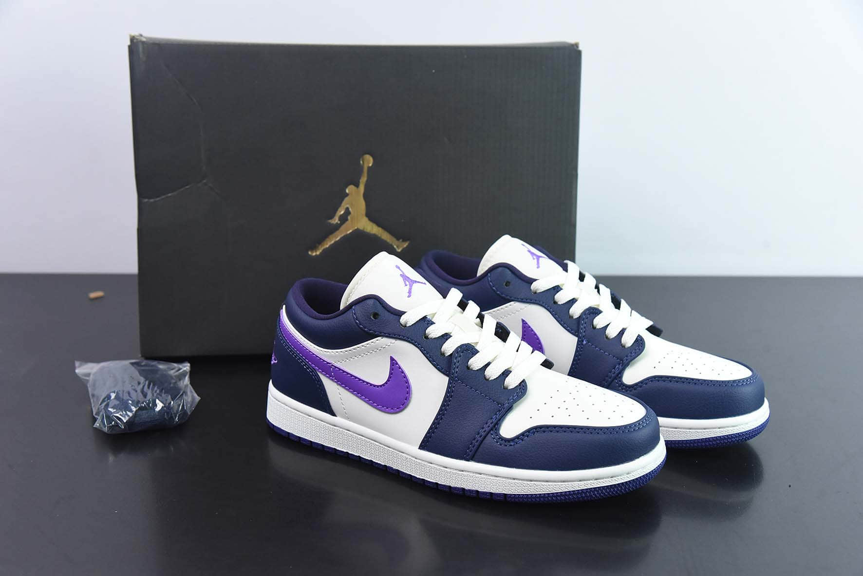 乔丹Air Jordan Low AJ1帆白紫低帮文化篮球鞋纯原版本 货号：DC0774-502  