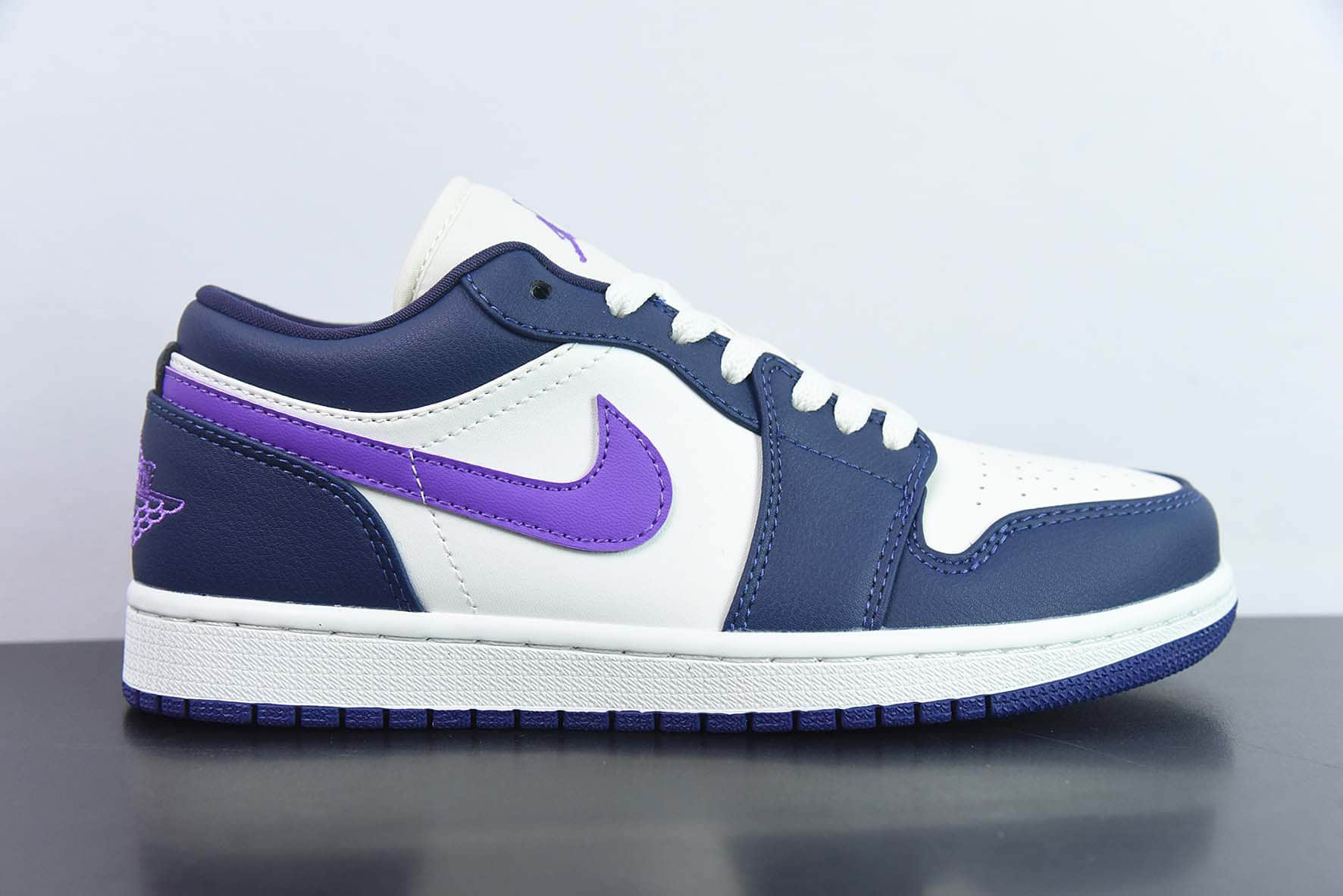 乔丹Air Jordan Low AJ1帆白紫低帮文化篮球鞋纯原版本 货号：DC0774-502  