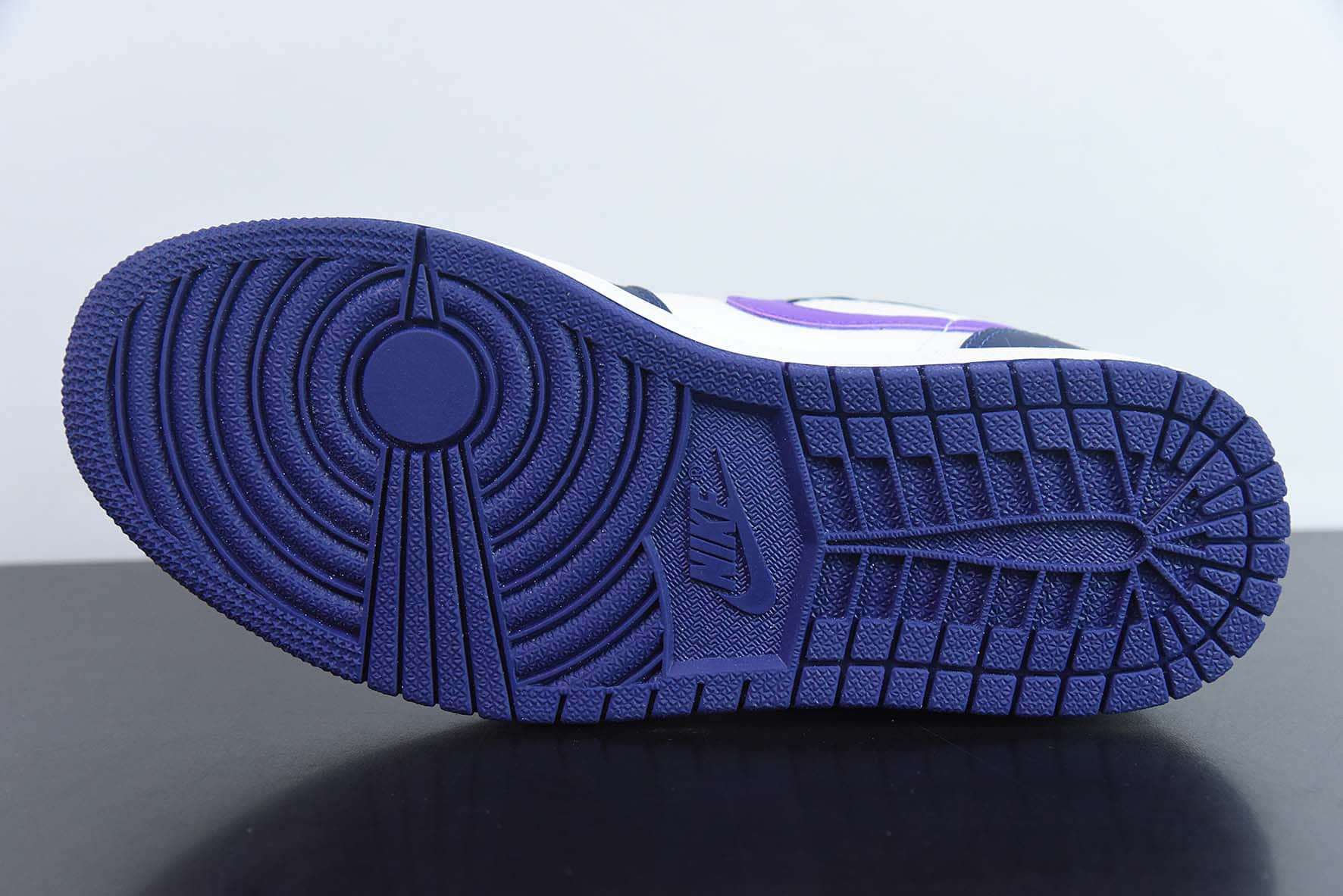 乔丹Air Jordan Low AJ1帆白紫低帮文化篮球鞋纯原版本 货号：DC0774-502  