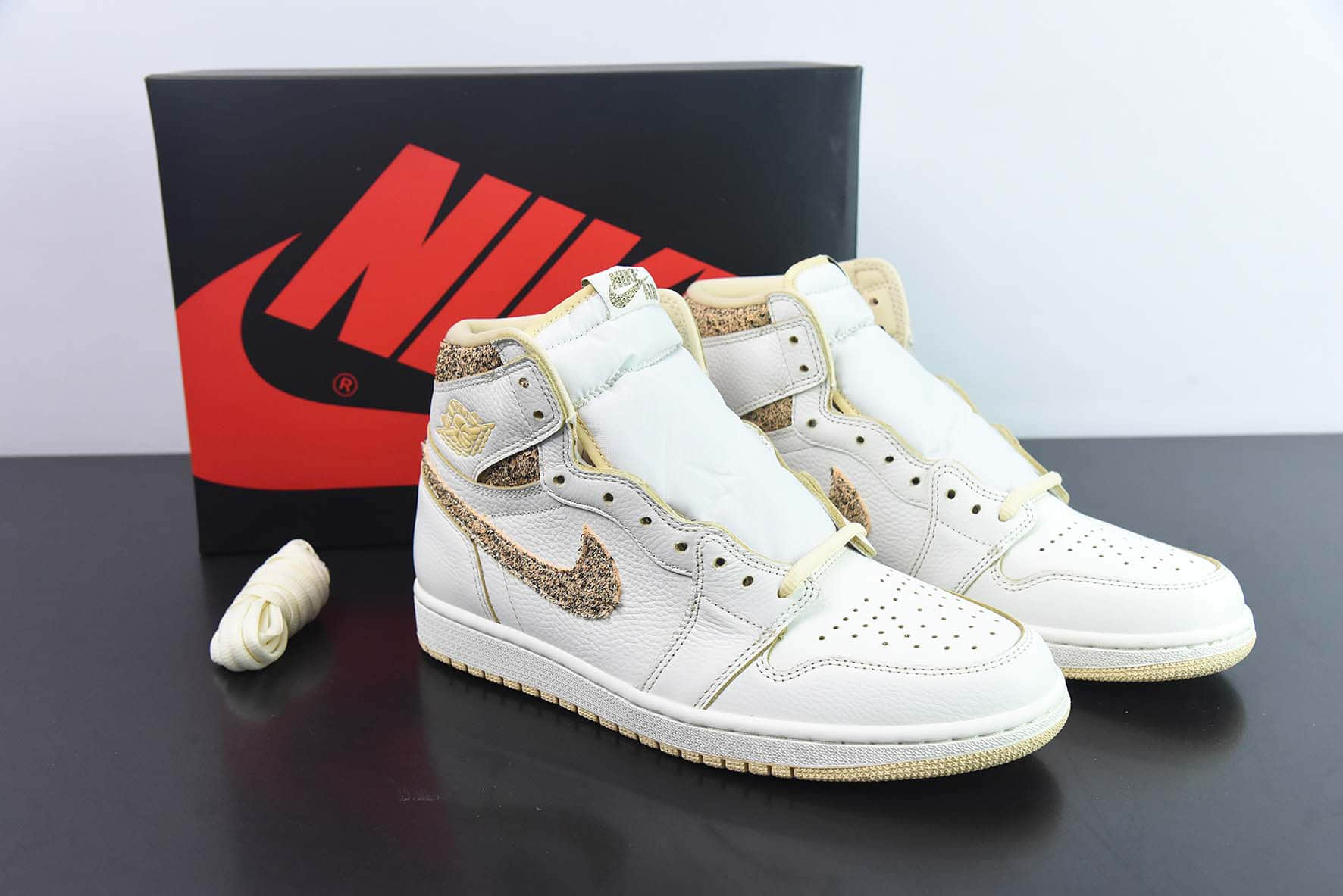 乔丹Air Jordan 1 High OG Vibrations of Naija AJ1 乔1小香风高帮篮球鞋纯原版本 货号：FD8631-100