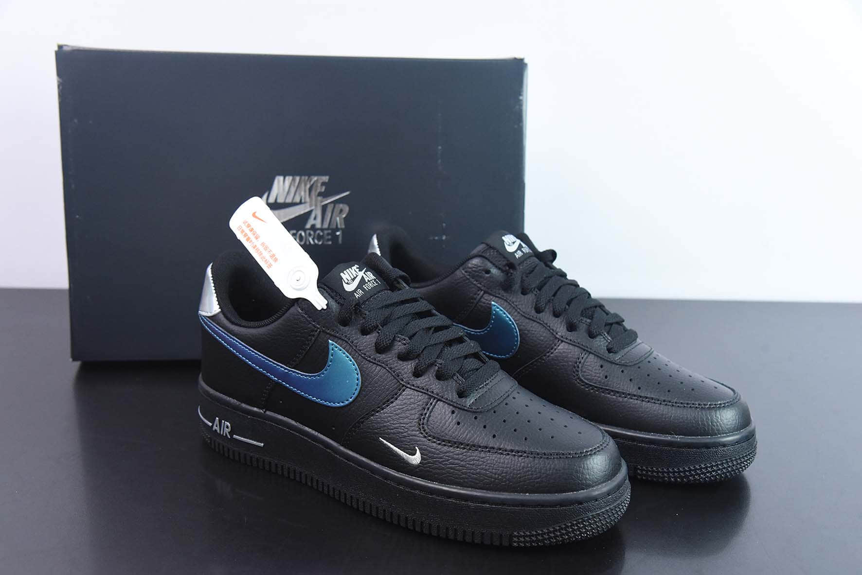 耐克Nike Air Force 1’07 LowBlack Blue Lightning皮革黑镭射蓝太空银小钩空军一号经典低帮百搭休闲运动板鞋纯原版本 货号：FD0654-001