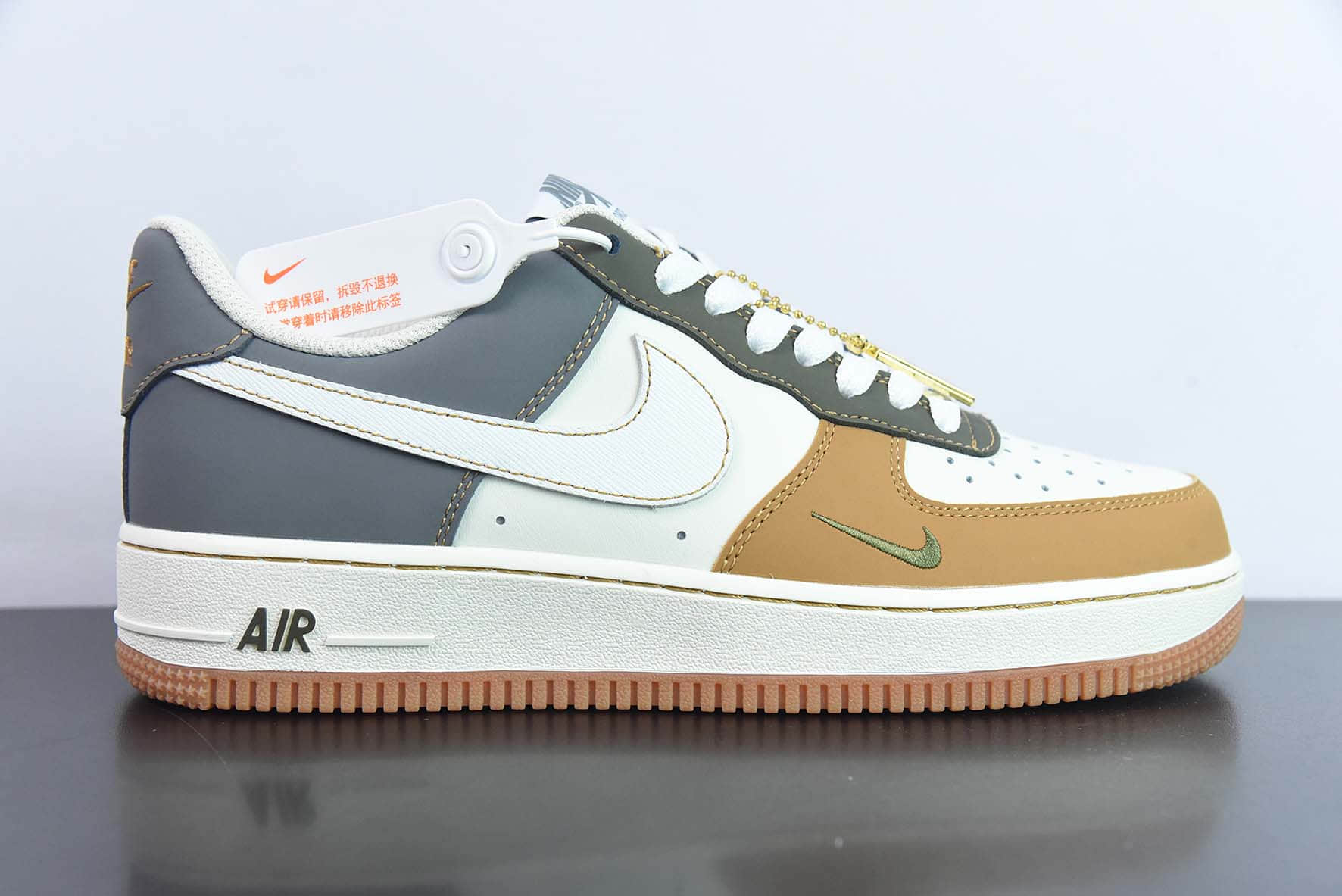 耐克Nike Air Force 1 Low '07 苍棕绿小勾空军一号低帮休闲板鞋纯原版本 货号：DB3301-011 