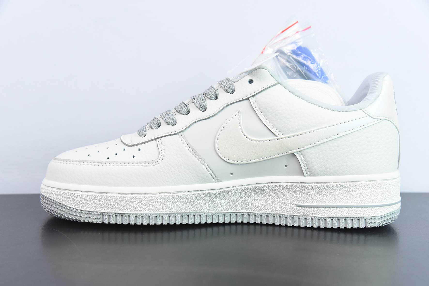 耐克Nike Air Force 1 Low '07 “米银珠光”小勾空军一号低帮休闲板鞋纯原版本 货号：DD9915-611