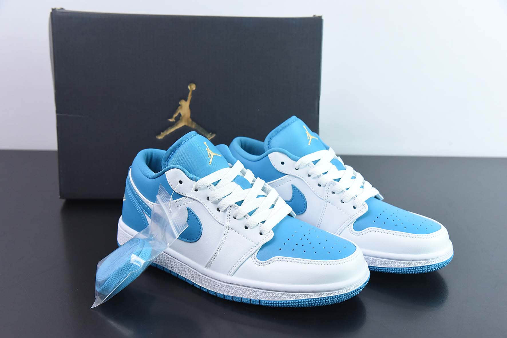 乔丹Air Jordan 1 Low Aquatone AJ1蓝白低帮文化休闲板鞋纯原版本 货号：553560-174