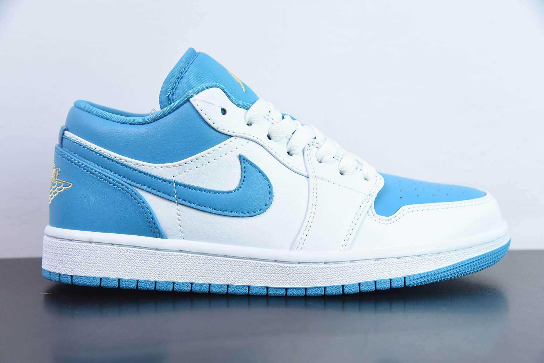 乔丹Air Jordan 1 Low Aquatone AJ1蓝白低帮文化休闲板鞋纯原版本 货号：553560-174