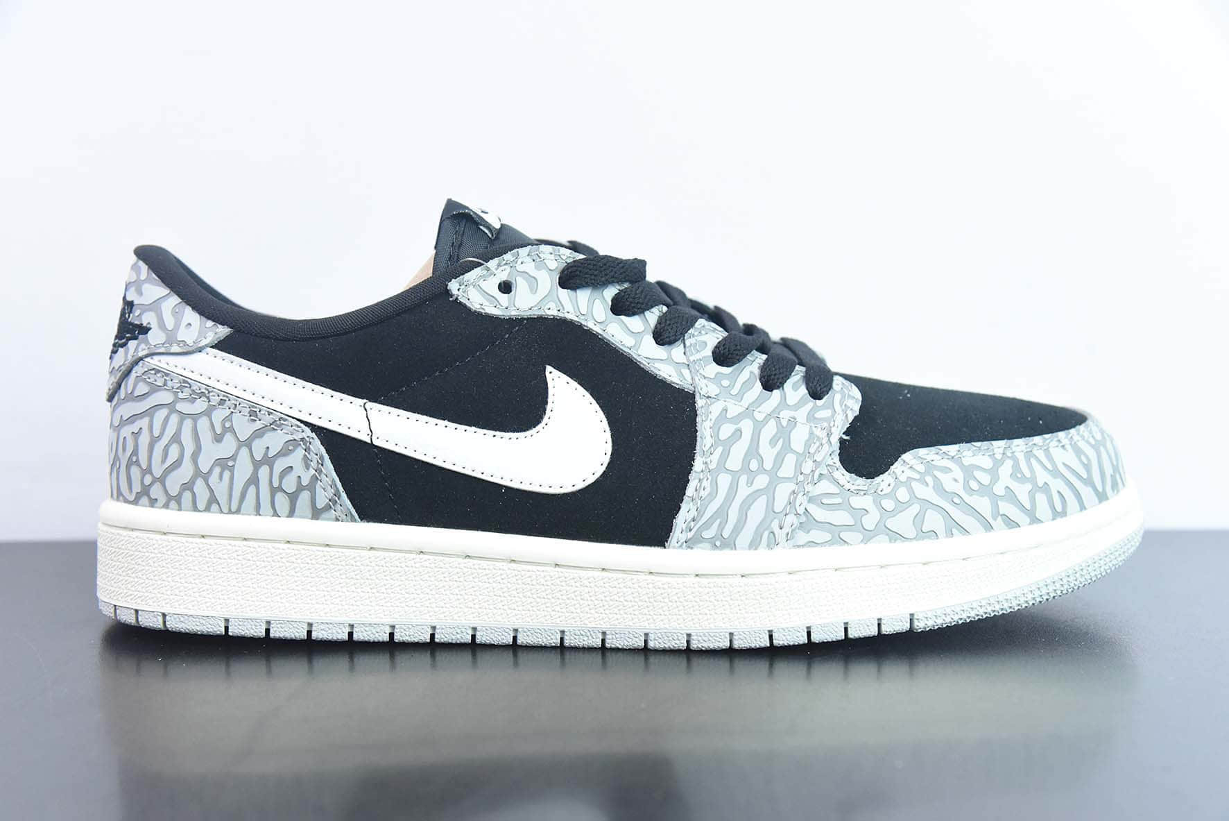 乔丹Air Jordan 1 Low OG Black Cement AJ1 乔1黑水泥低帮文化休闲板鞋纯原版本 货号：CZ0790-001