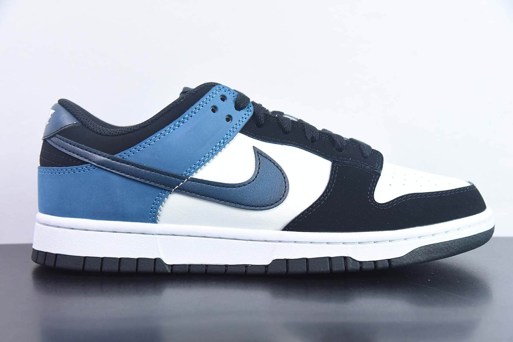 耐克Nike SB Dunk Low “Industrial Blue”黑白蓝SB低帮休闲滑板鞋纯原版本 货号：FD6923-100