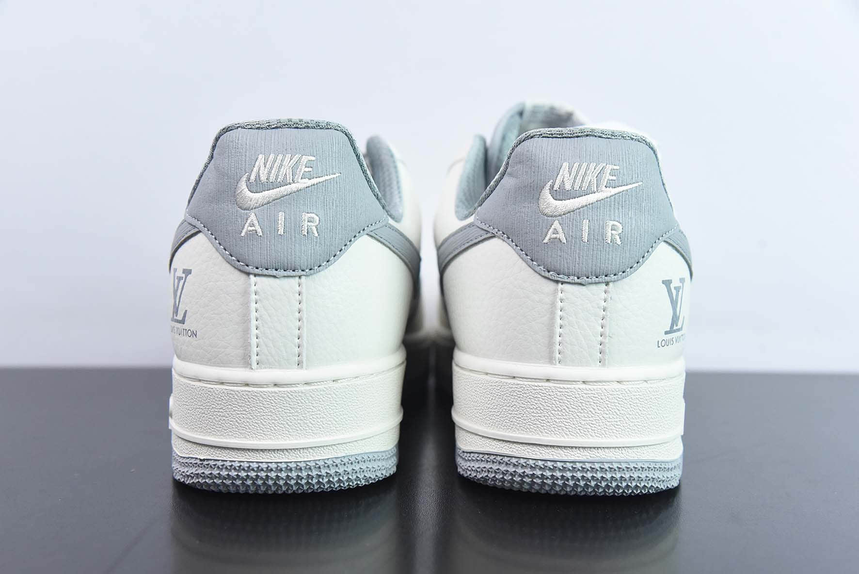 耐克Nike Air Force 1 07 LV8BeigeGrey LV“皮革米白狼灰LV印花”空军一号低帮休闲板鞋纯原版本 货号：NK6369-568