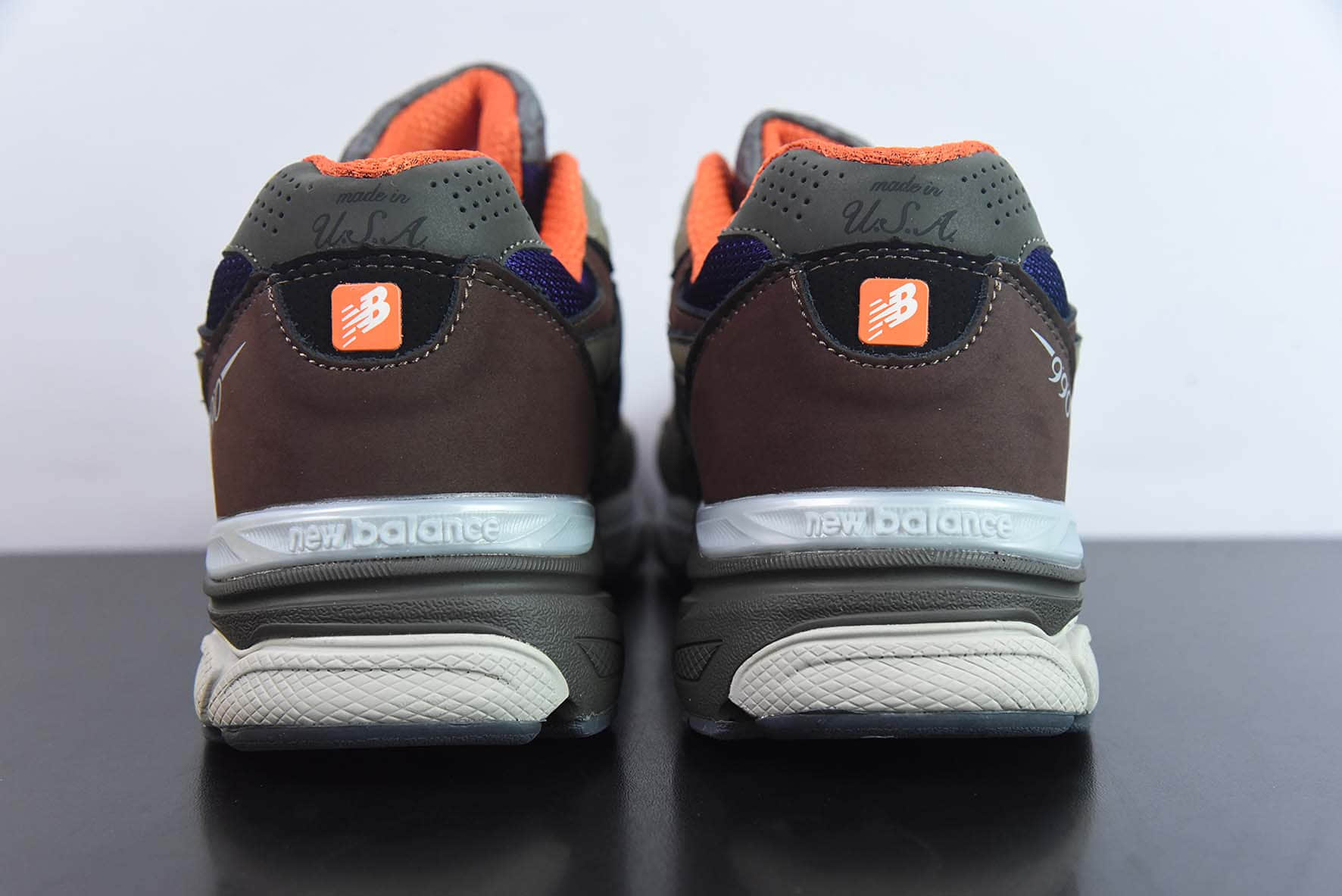 新百伦New Balance Made in USA M990V3KhakiOrange三代系列卡其深棕橙低帮美产血统经典复古休闲运动百搭老爹跑步鞋纯原版本 货号：M990BT3