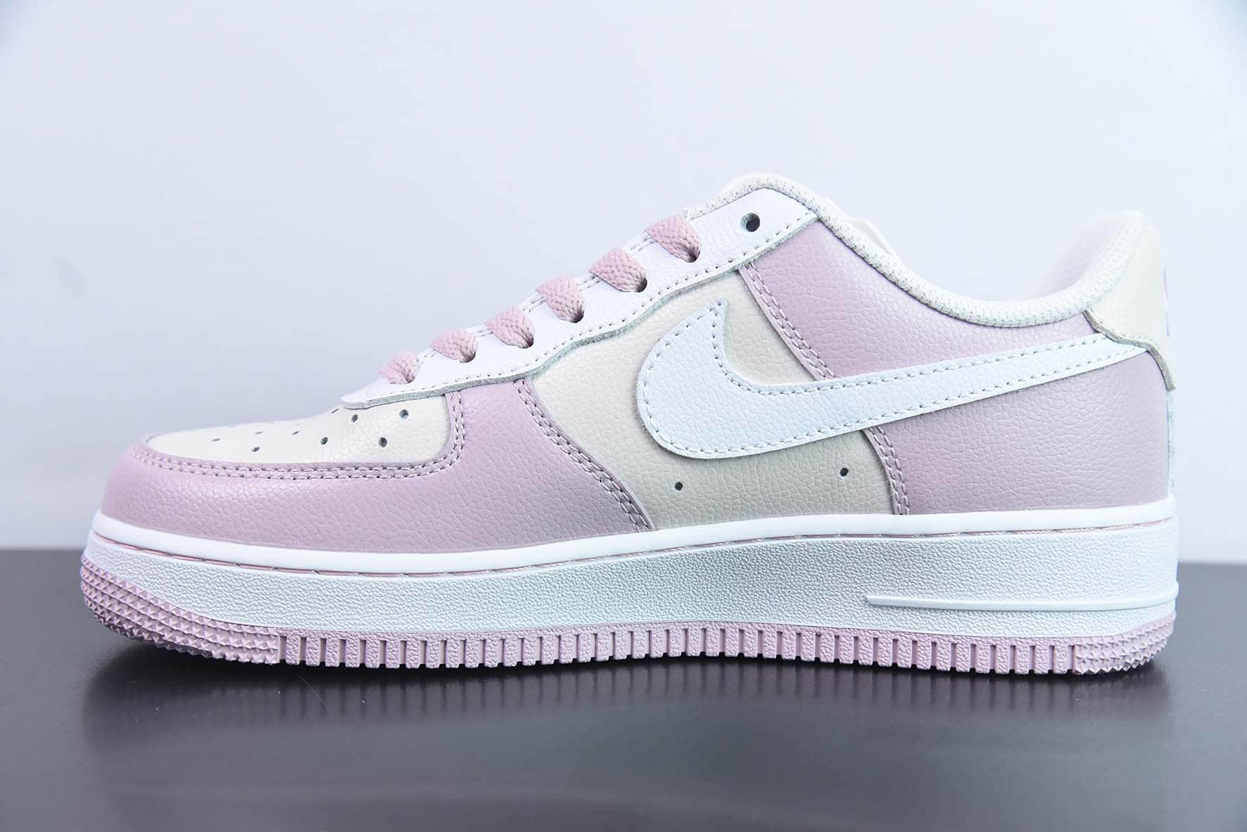 耐克Nike Air Force 1 Low '07 “水蜜桃”小勾空军一号低帮休闲板鞋纯原版本 货号：DB3301-055