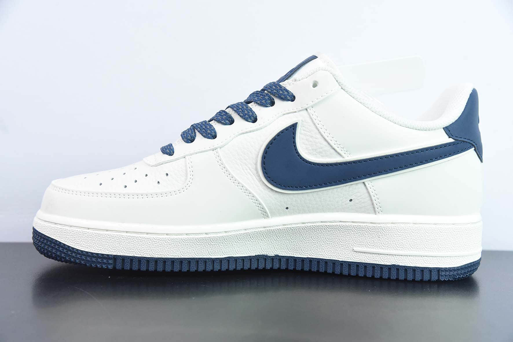 耐克Nike Air Force 1'07 Low 米深蓝满天星空军一号低帮休闲板鞋纯原版本 货号：GL6835-003 